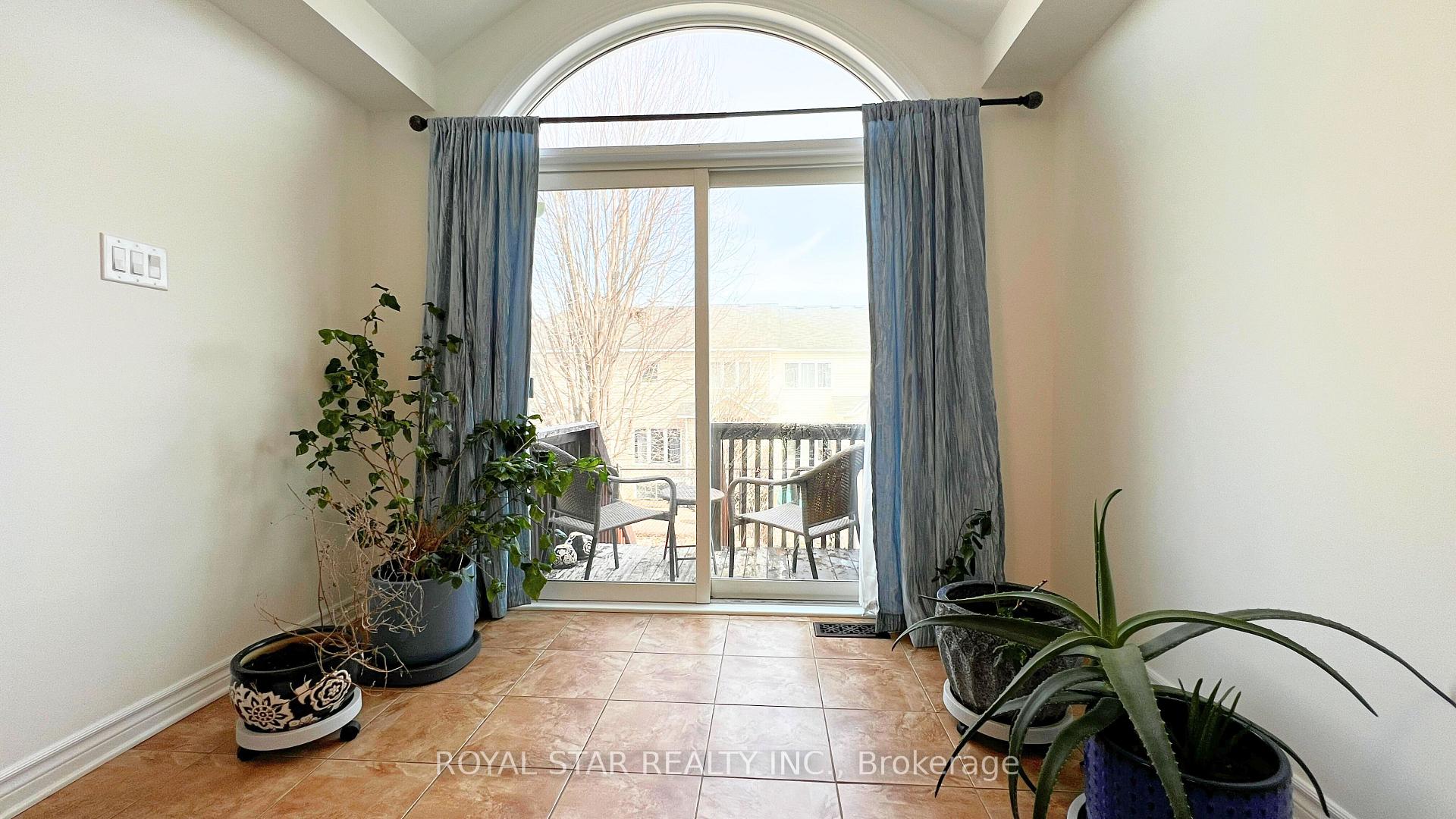 Photo 11 of 227 Hunterbrook Street, Ottawa, Kanata - Morgan's Grant/South March — HOMEH