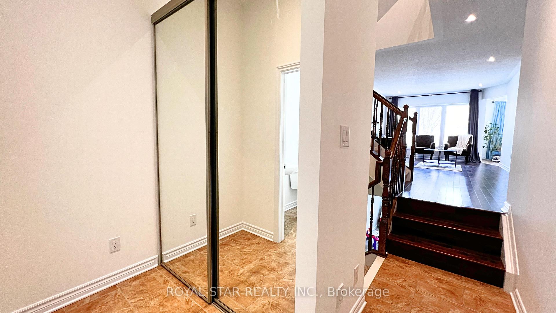 Photo 12 of 227 Hunterbrook Street, Ottawa, Kanata - Morgan's Grant/South March — HOMEH