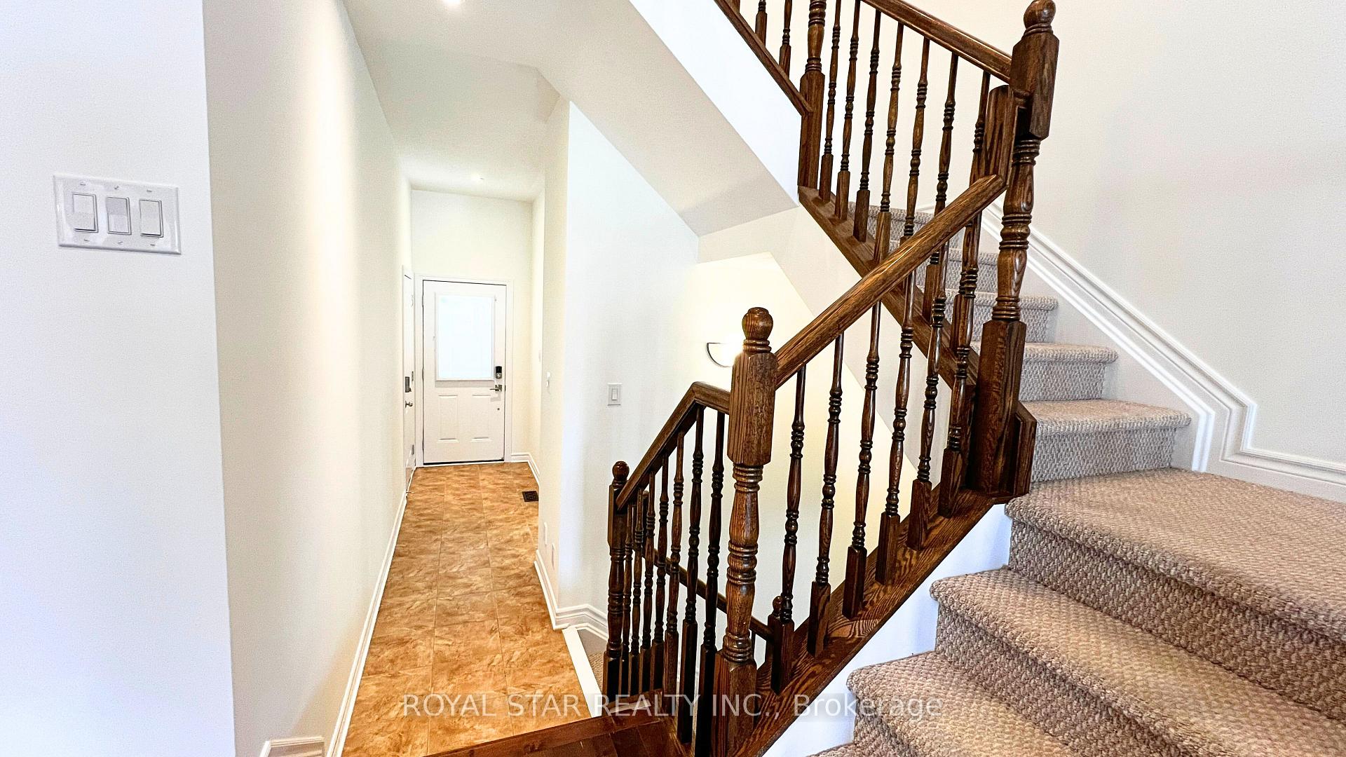 Photo 14 of 227 Hunterbrook Street, Ottawa, Kanata - Morgan's Grant/South March — HOMEH
