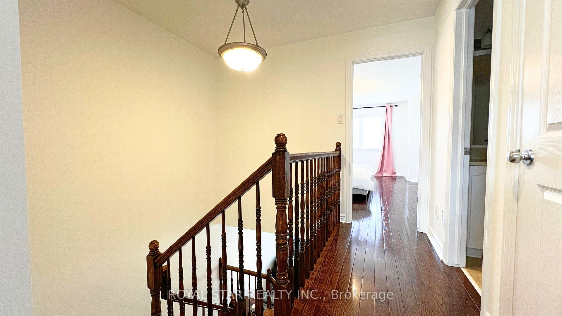 Photo 15 of 227 Hunterbrook Street, Ottawa, Kanata - Morgan's Grant/South March — HOMEH