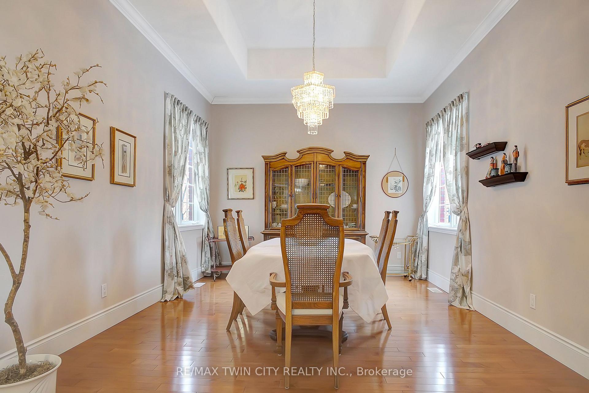 Photo 5 of 269 Deer Ridge Drive, Kitchener — HOMEH