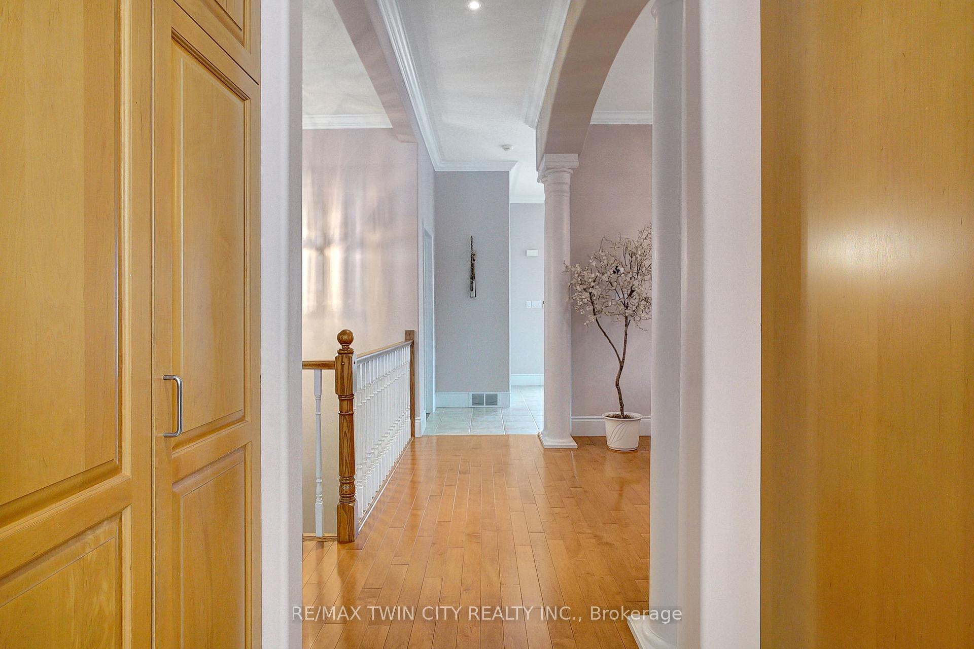 Photo 15 of 269 Deer Ridge Drive, Kitchener — HOMEH