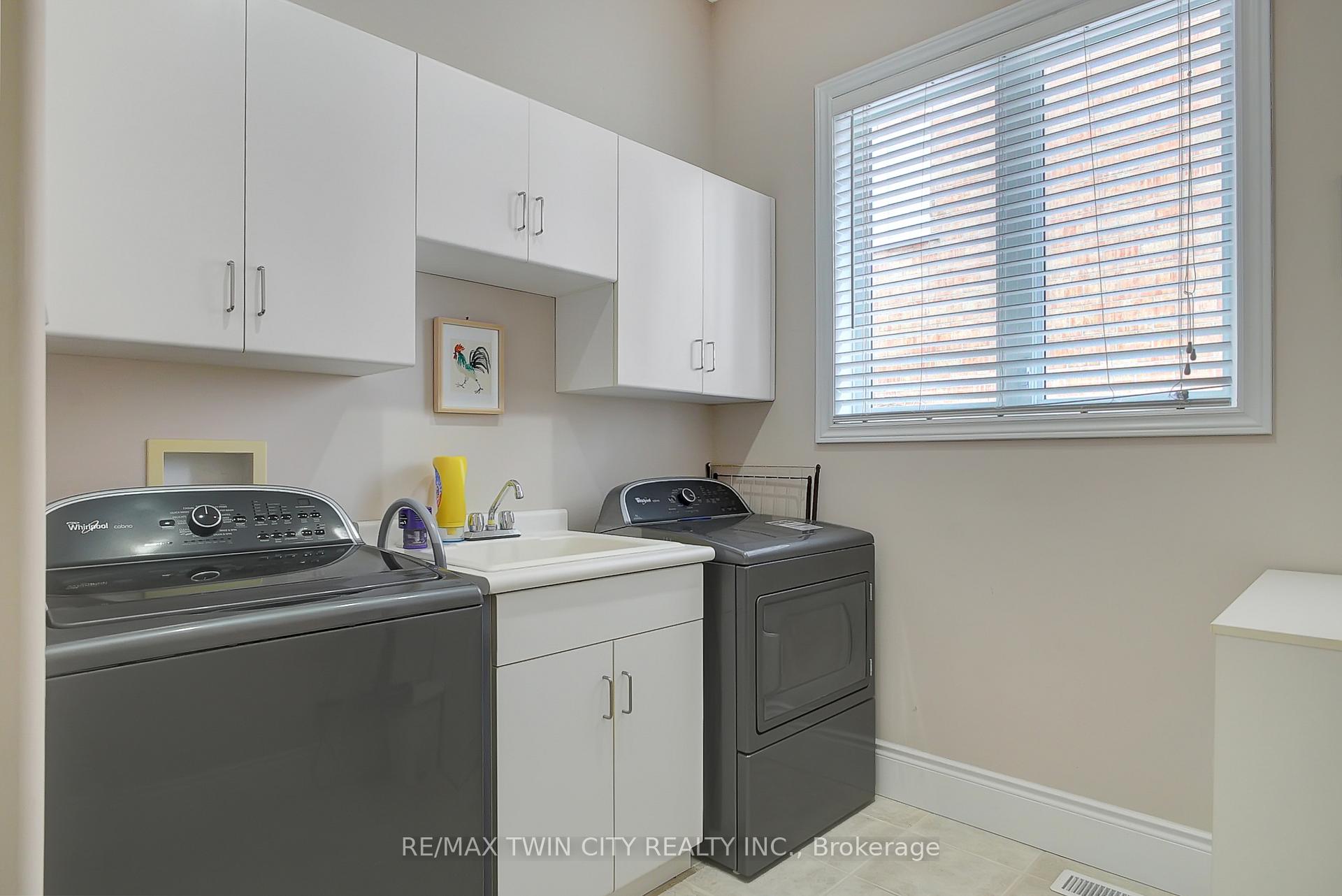 Photo 19 of 269 Deer Ridge Drive, Kitchener — HOMEH