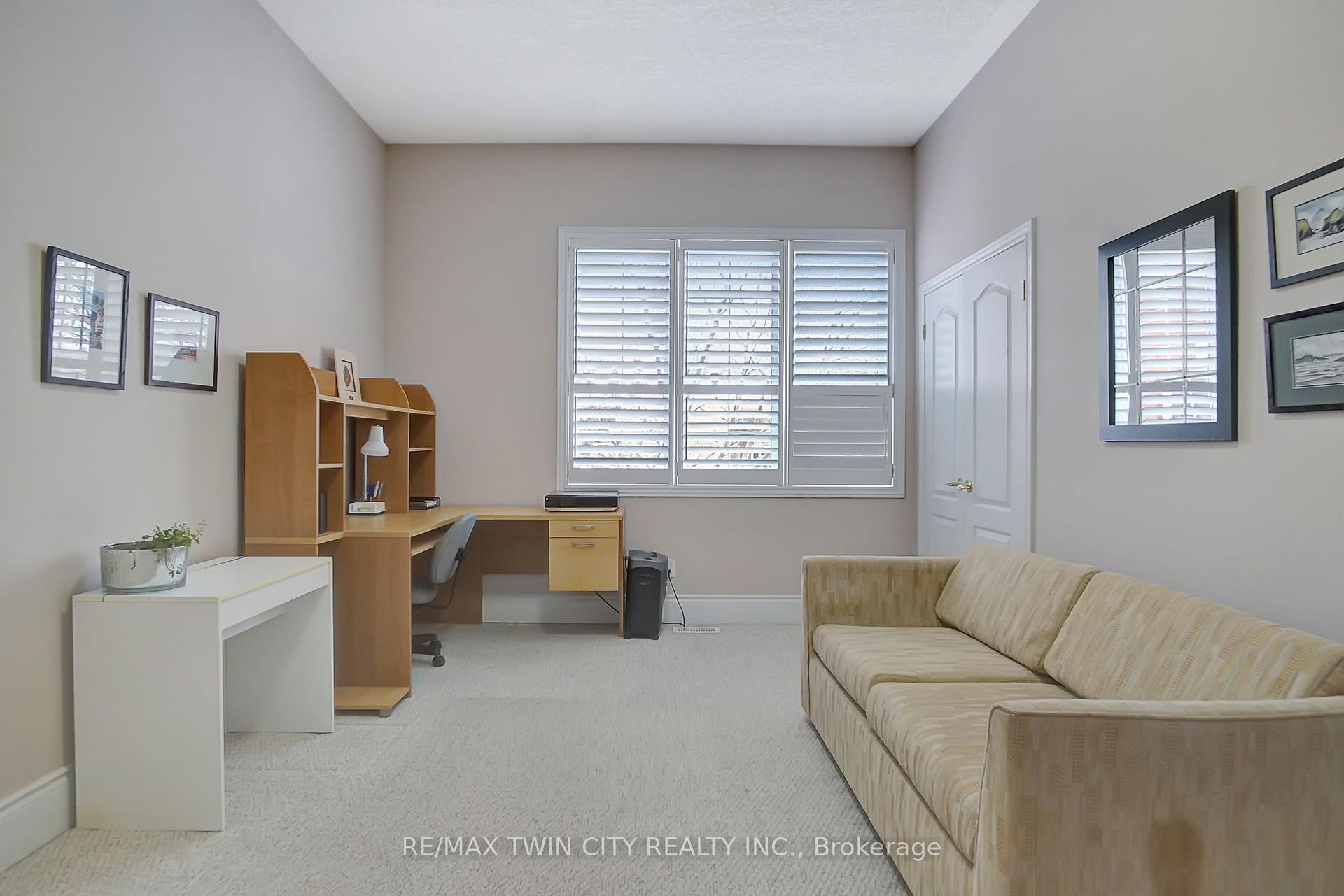 Photo 21 of 269 Deer Ridge Drive, Kitchener — HOMEH