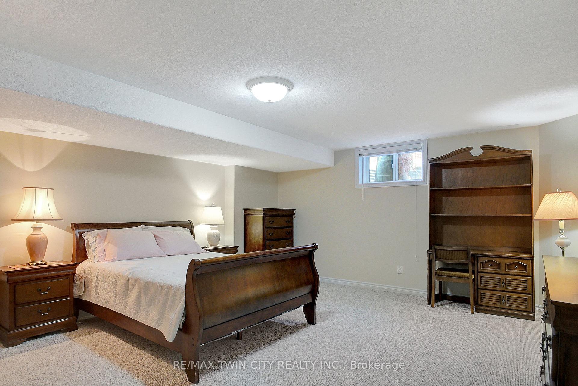Photo 31 of 269 Deer Ridge Drive, Kitchener — HOMEH