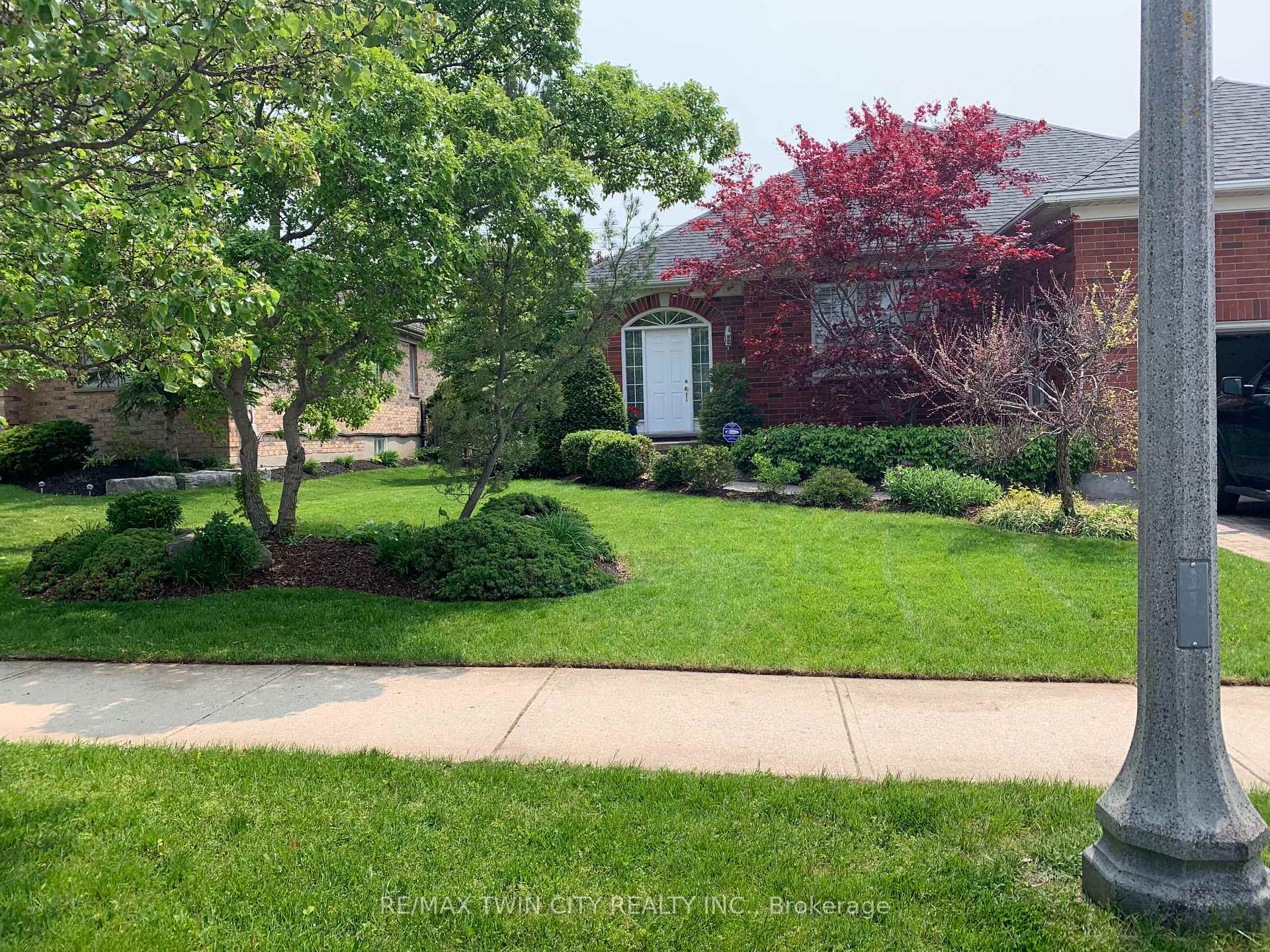 Photo 39 of 269 Deer Ridge Drive, Kitchener — HOMEH