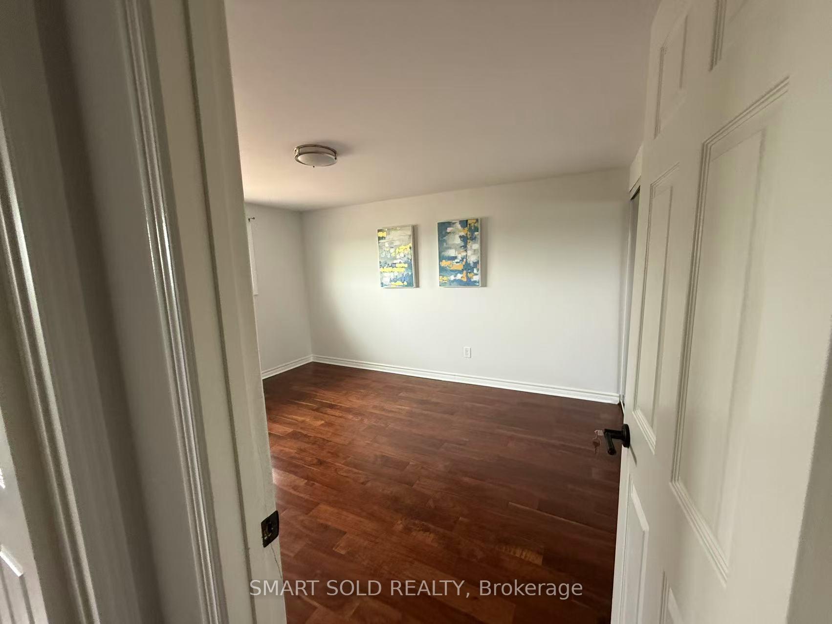Photo 7 of 52 Ascot Crescent, Markham, Milliken Mills West — HOMEH