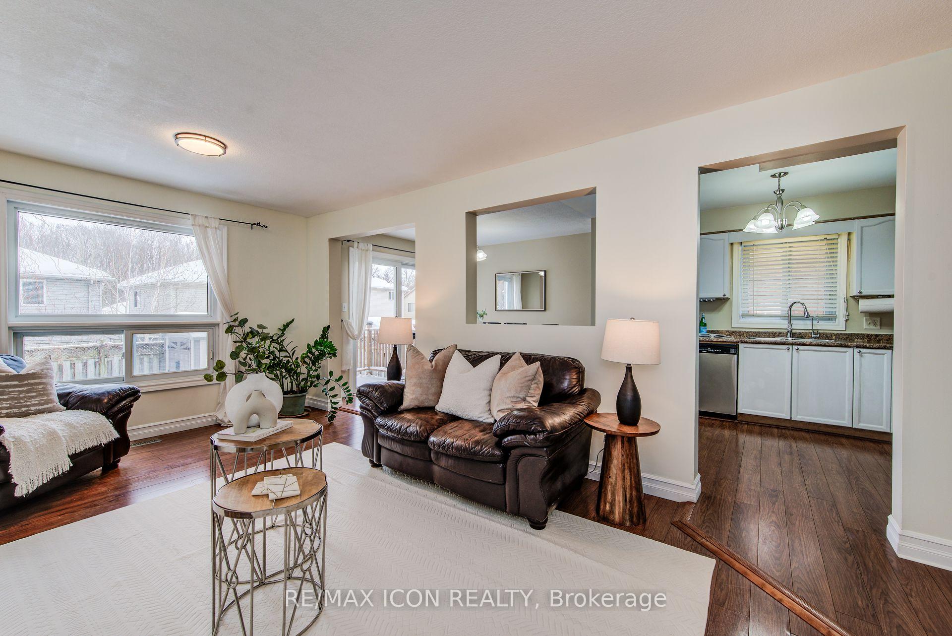 Photo 7 of 61 Bush Clover Crescent, Kitchener — HOMEH