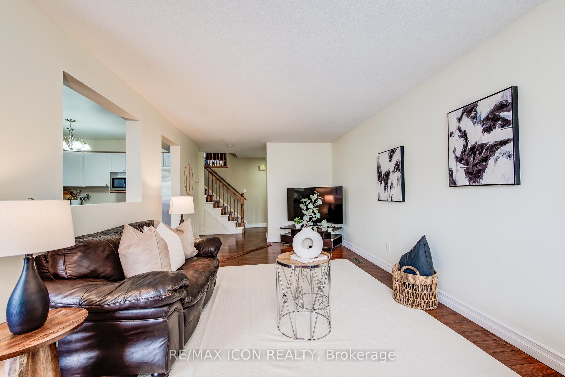 Photo 8 of 61 Bush Clover Crescent, Kitchener — HOMEH
