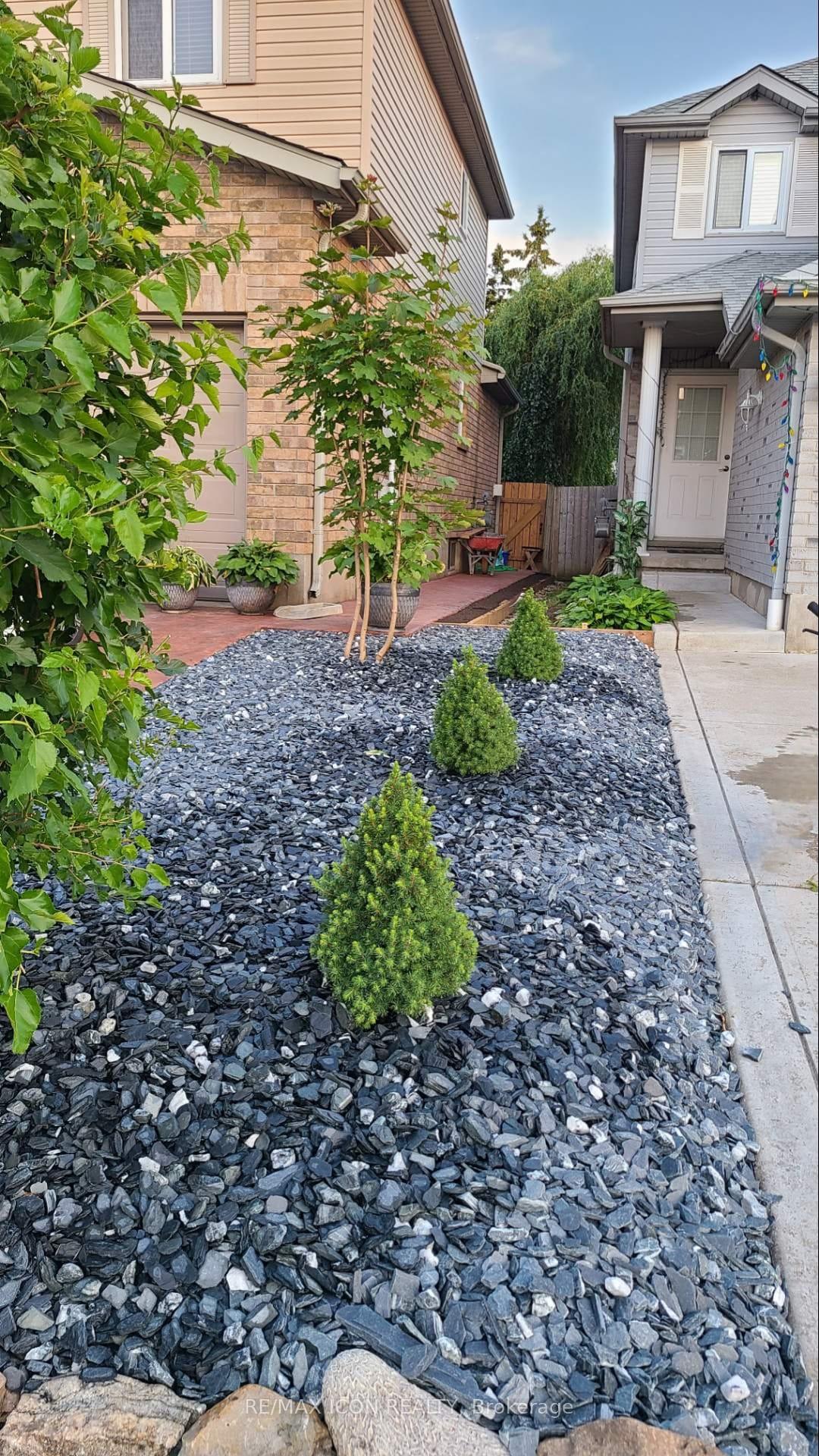 Photo 42 of 61 Bush Clover Crescent, Kitchener — HOMEH
