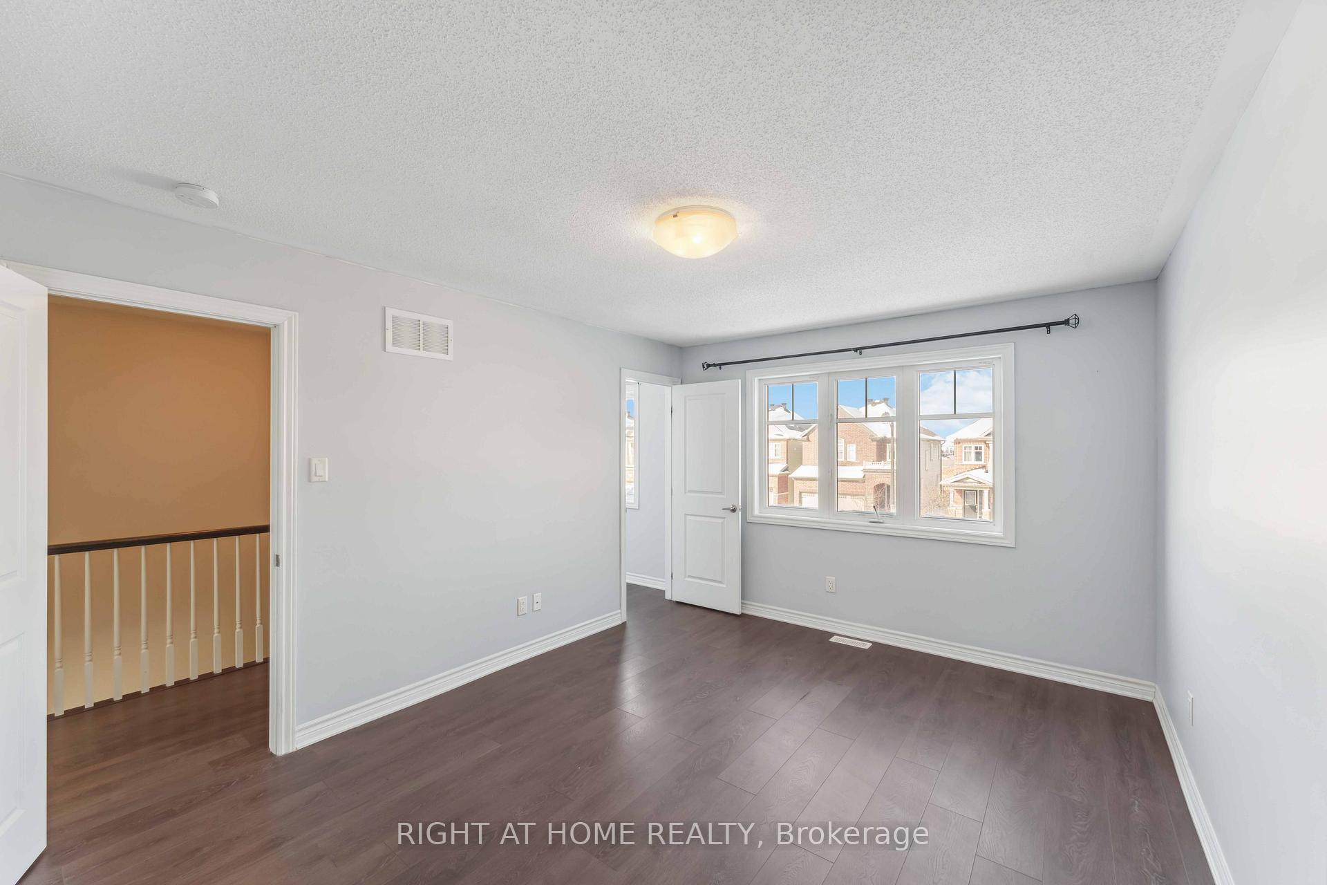 Photo 14 of 81 Tapadero Avenue, Ottawa, Kanata - Emerald Meadows/Trailwest — HOMEH
