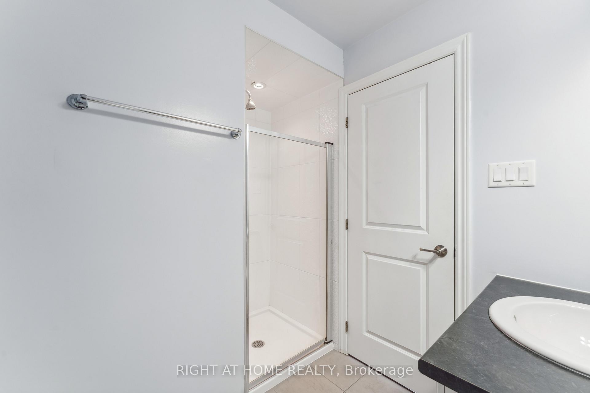 Photo 19 of 81 Tapadero Avenue, Ottawa, Kanata - Emerald Meadows/Trailwest — HOMEH