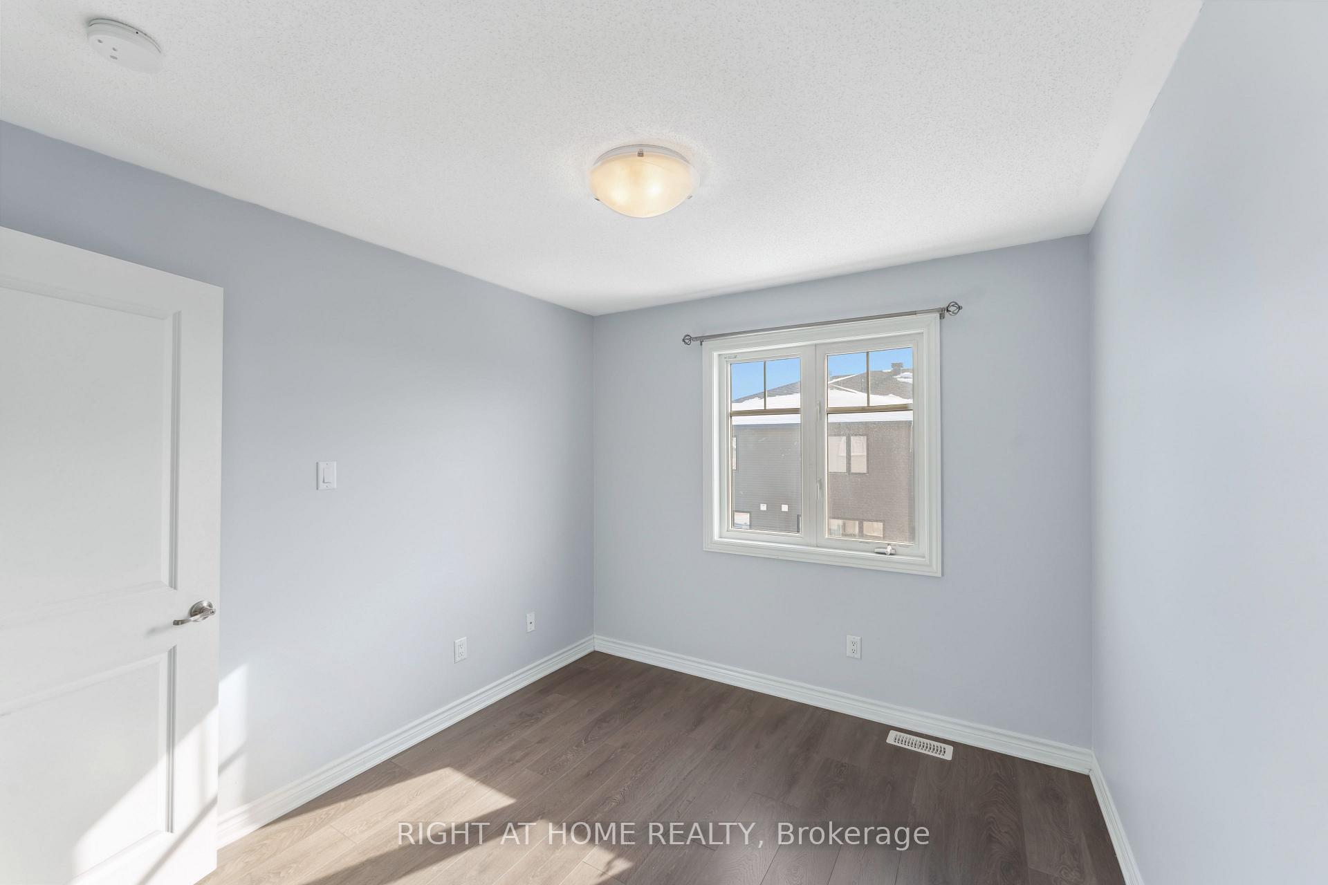 Photo 22 of 81 Tapadero Avenue, Ottawa, Kanata - Emerald Meadows/Trailwest — HOMEH