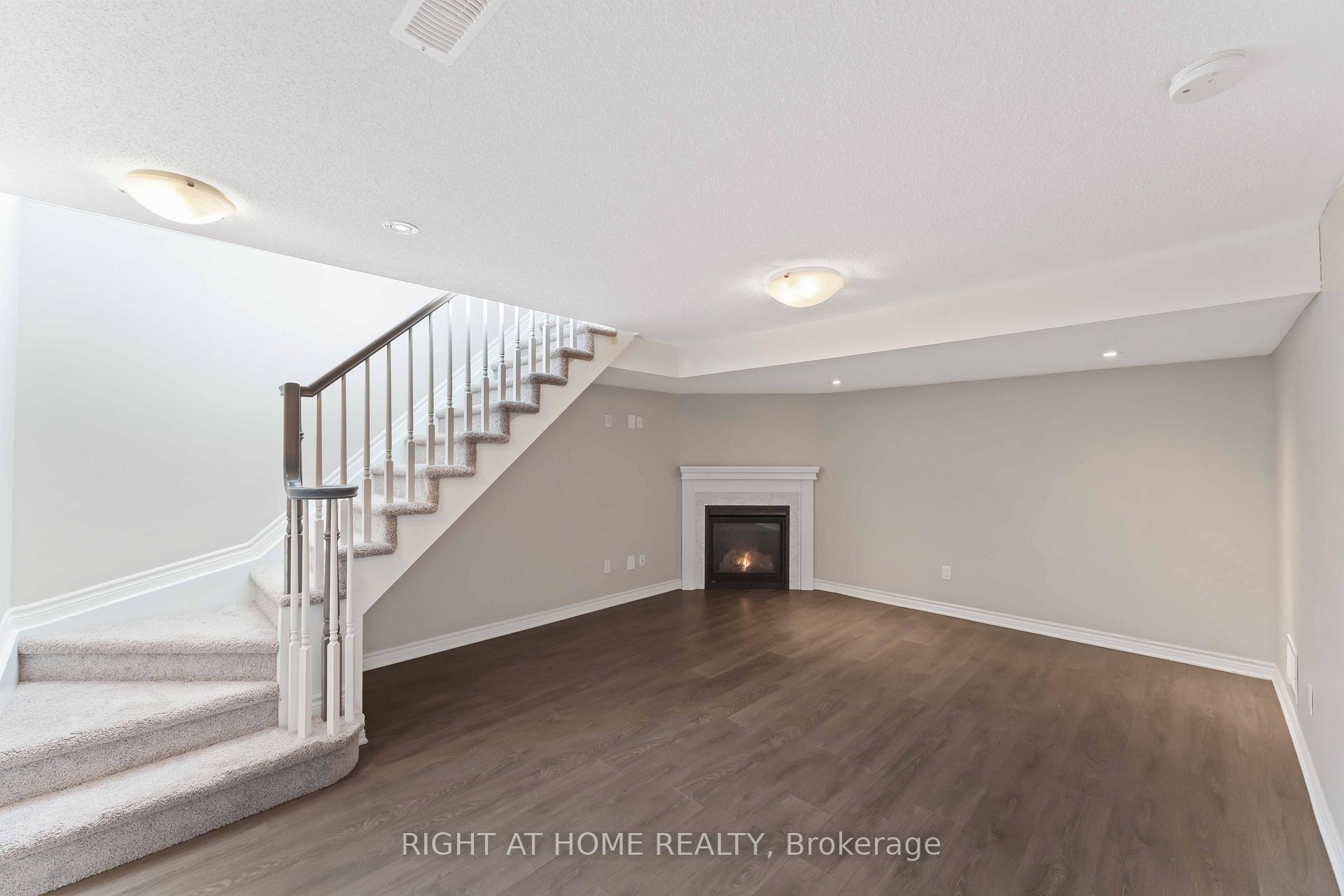 Photo 26 of 81 Tapadero Avenue, Ottawa, Kanata - Emerald Meadows/Trailwest — HOMEH