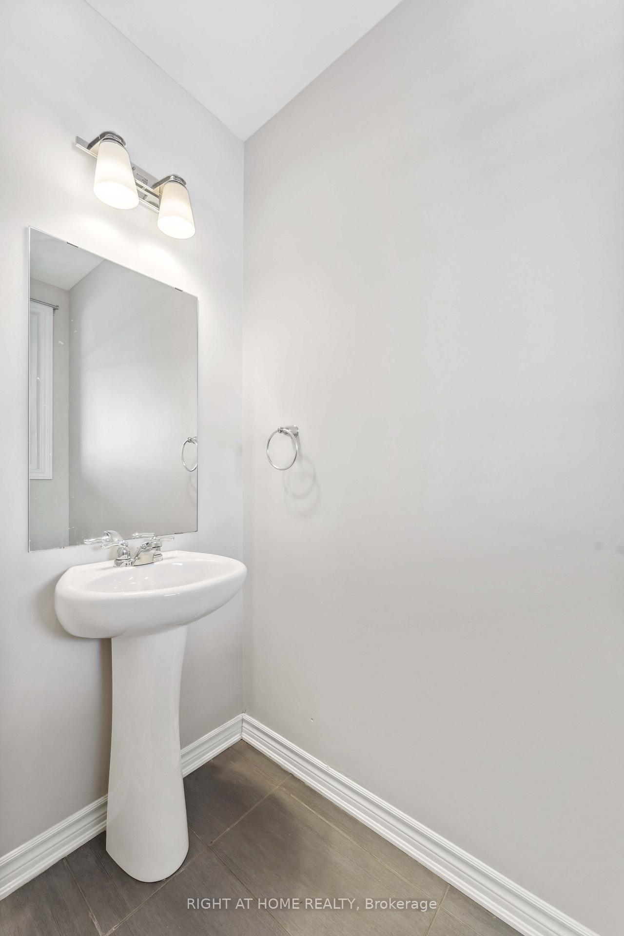 Photo 29 of 81 Tapadero Avenue, Ottawa, Kanata - Emerald Meadows/Trailwest — HOMEH