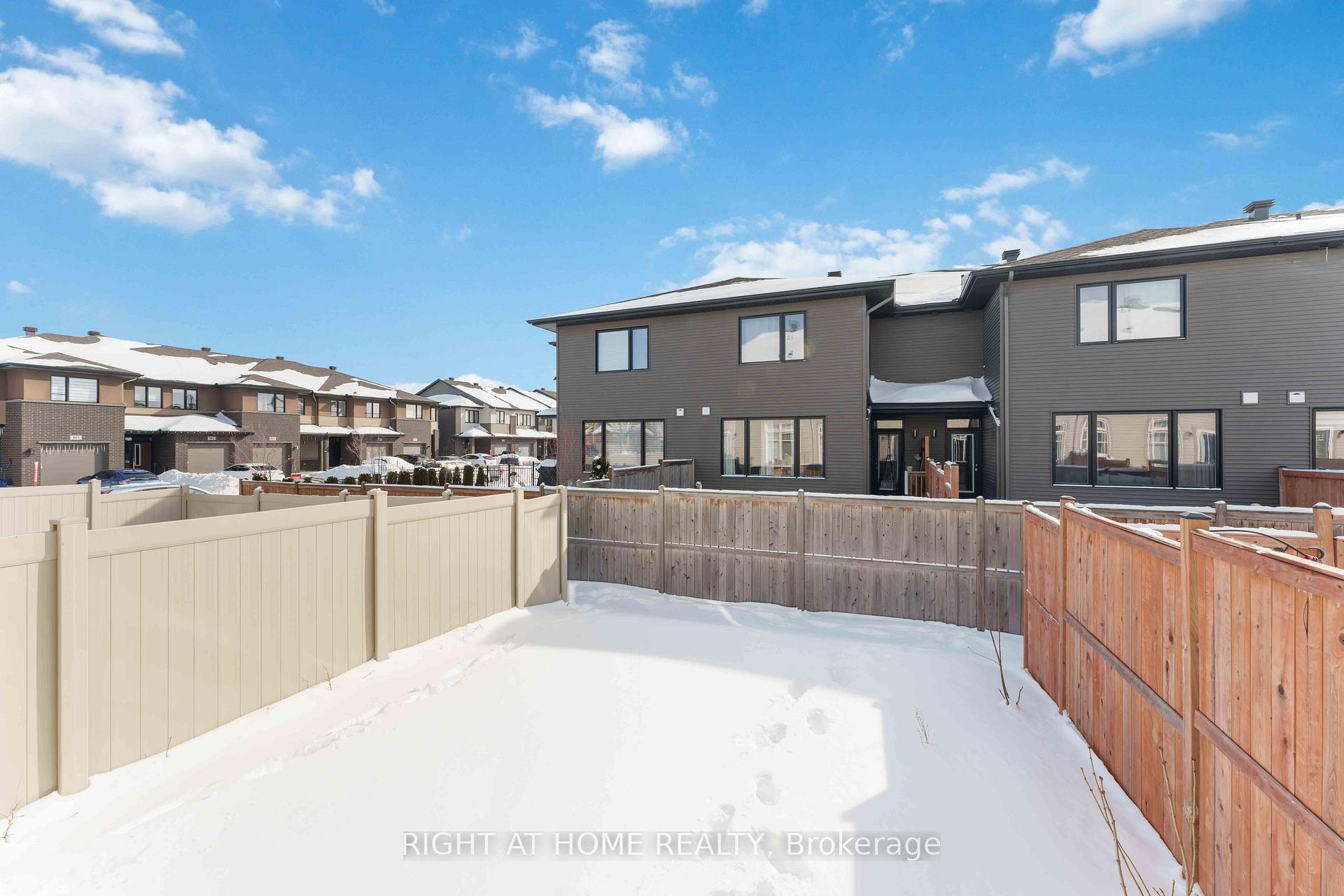 Photo 31 of 81 Tapadero Avenue, Ottawa, Kanata - Emerald Meadows/Trailwest — HOMEH