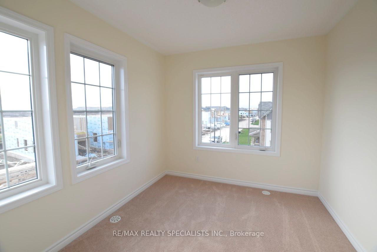 Photo 10 of 260 Reis Place, Milton, Ford — HOMEH