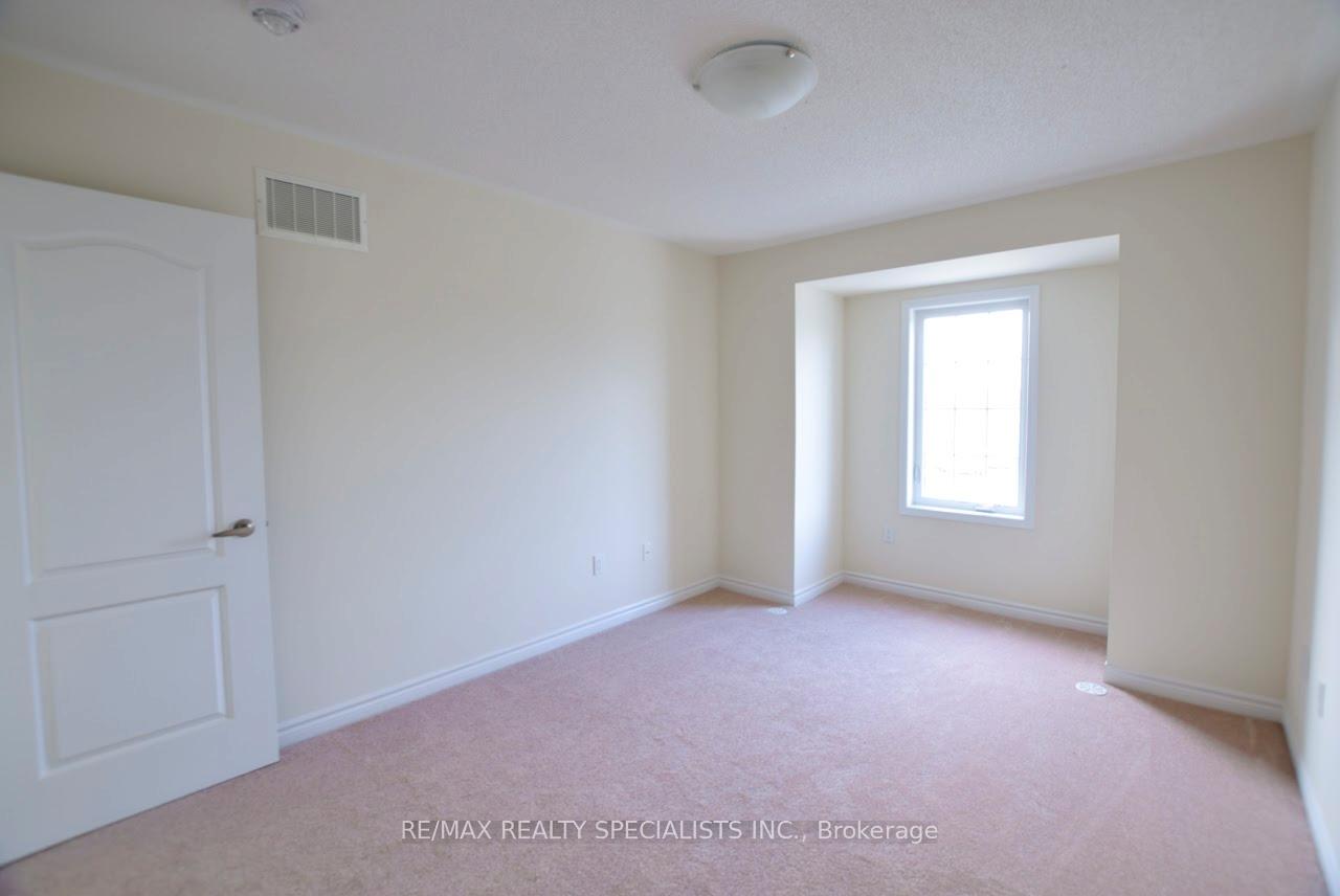 Photo 13 of 260 Reis Place, Milton, Ford — HOMEH