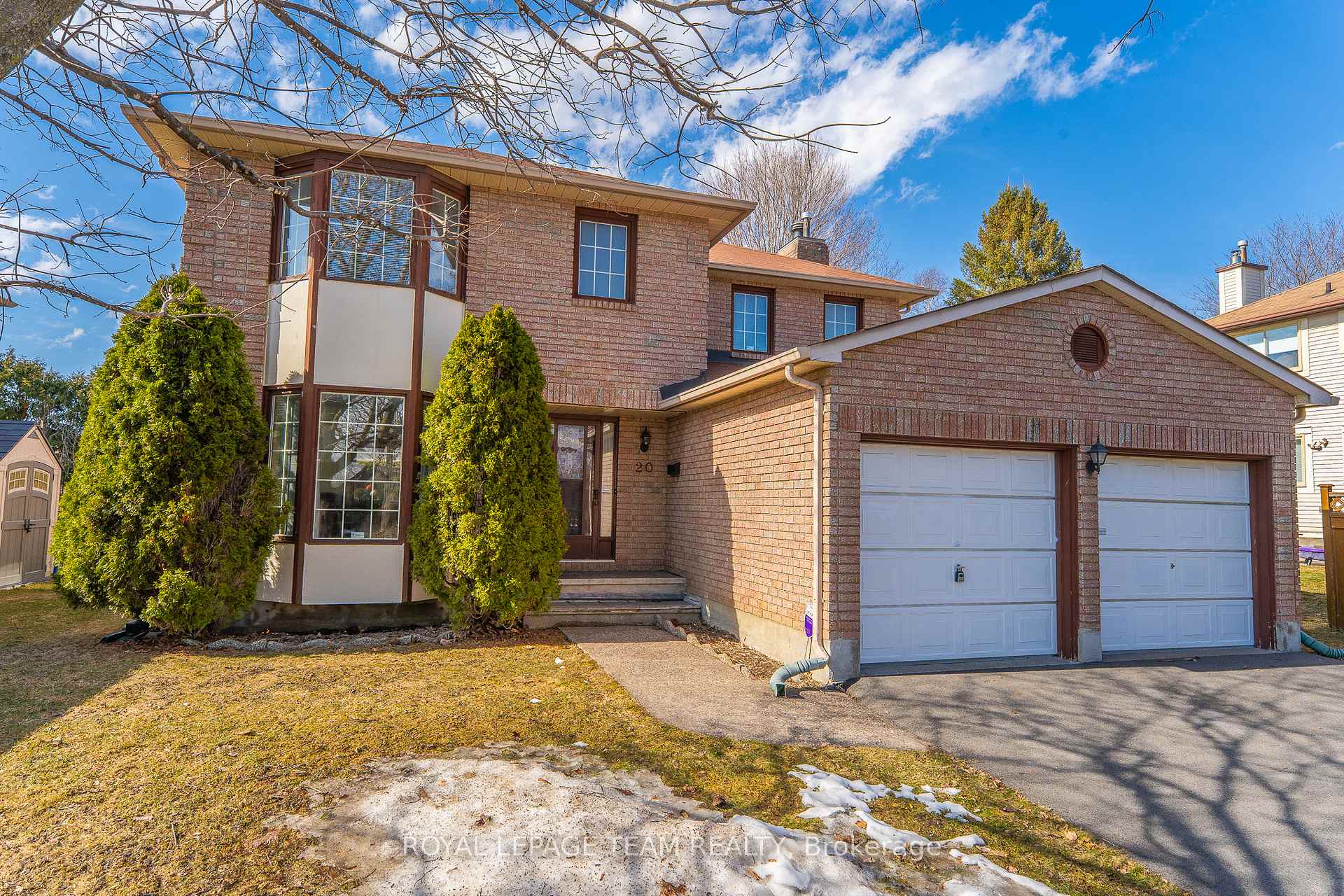 Photo 2 of 20 Huntsman Crescent, Ottawa, Kanata - Bridlewood — HOMEH