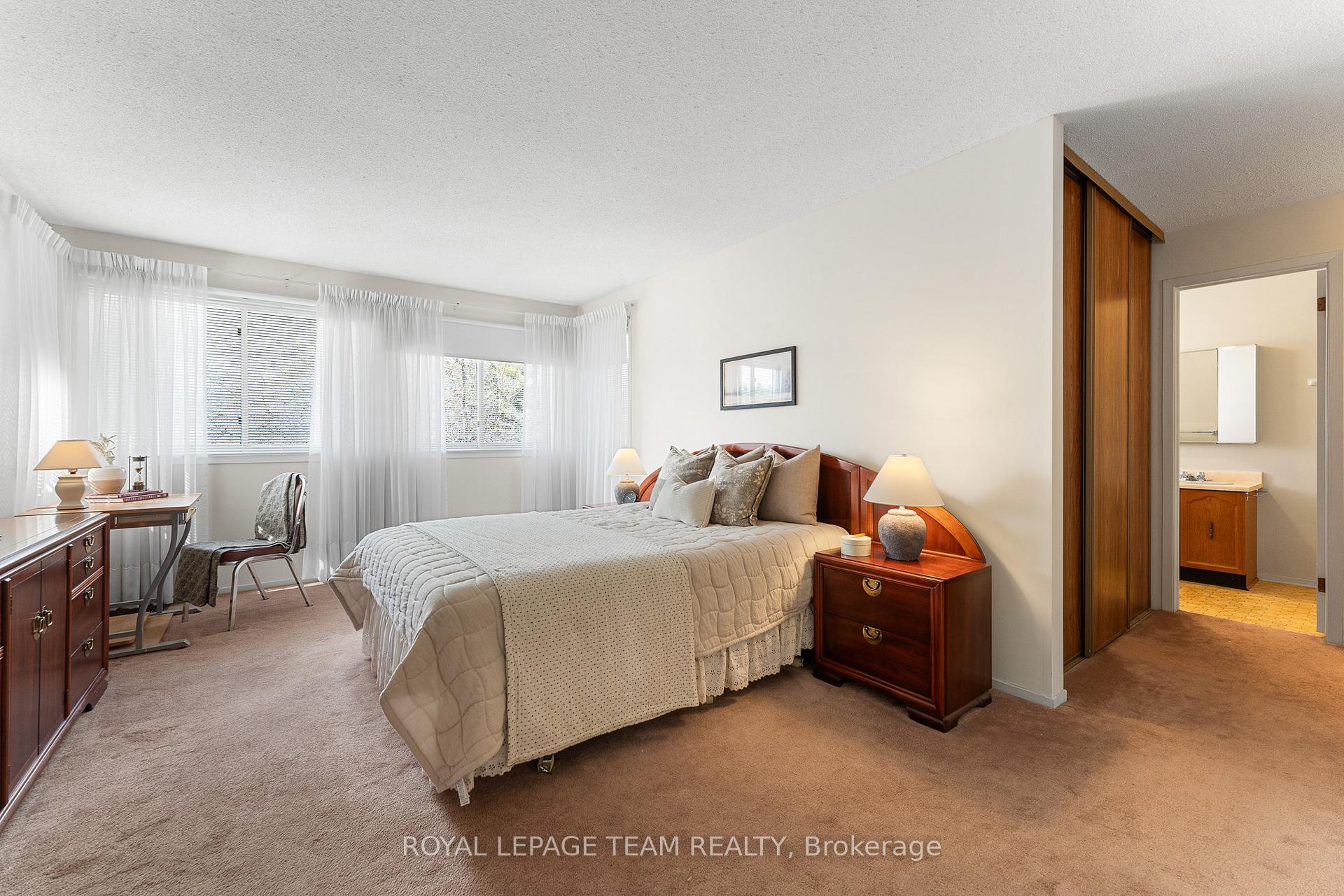 Photo 23 of 20 Huntsman Crescent, Ottawa, Kanata - Bridlewood — HOMEH