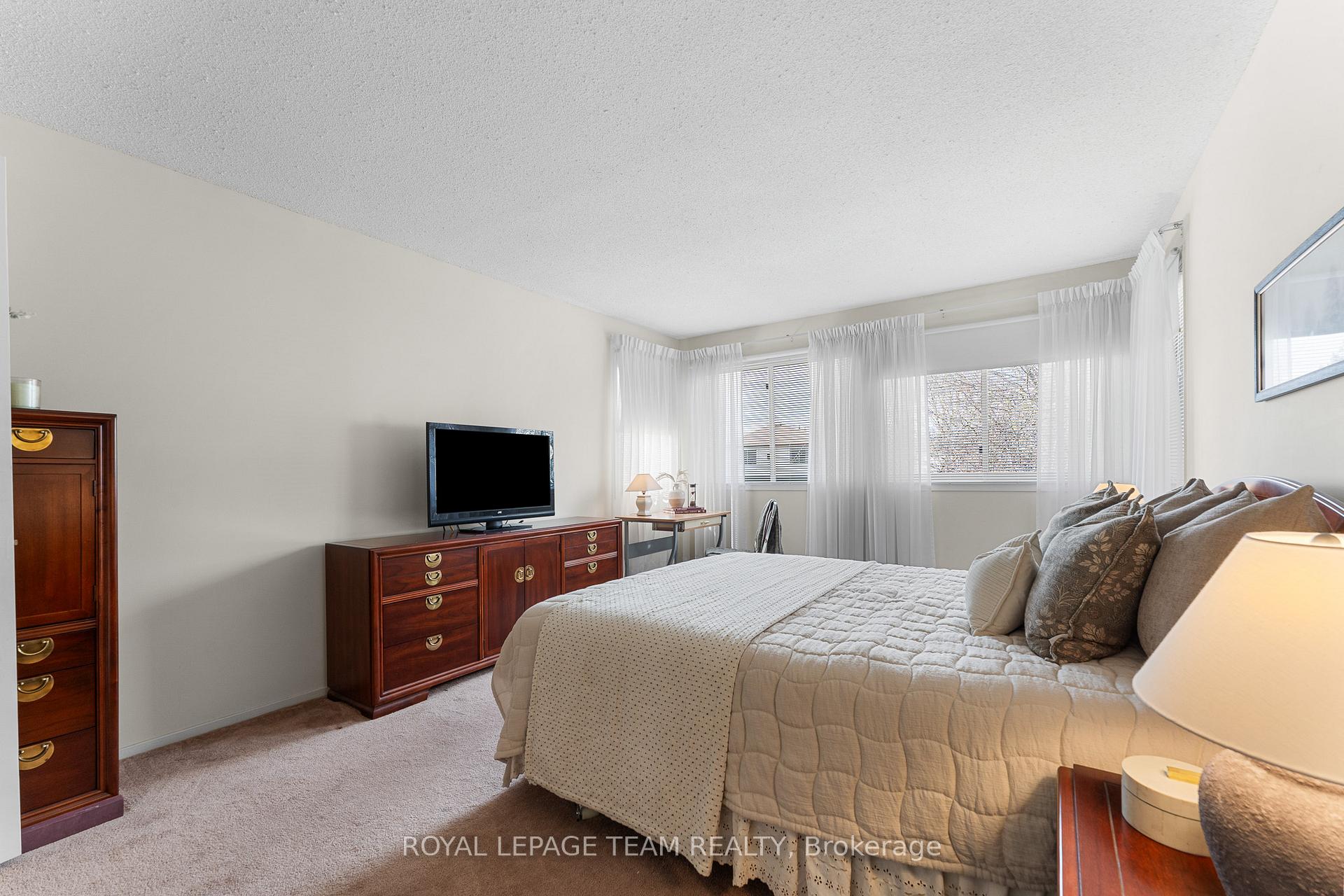 Photo 25 of 20 Huntsman Crescent, Ottawa, Kanata - Bridlewood — HOMEH