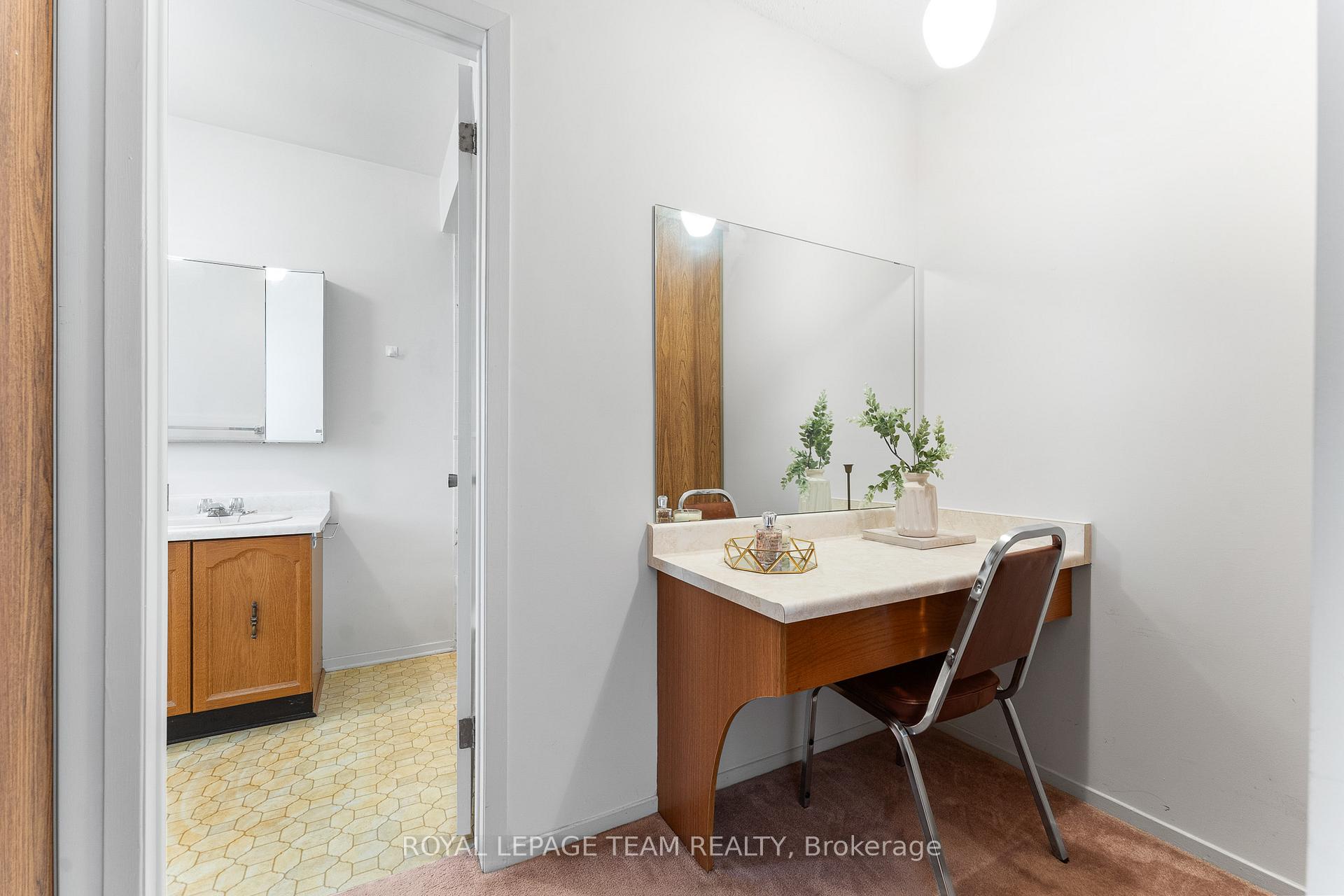 Photo 26 of 20 Huntsman Crescent, Ottawa, Kanata - Bridlewood — HOMEH