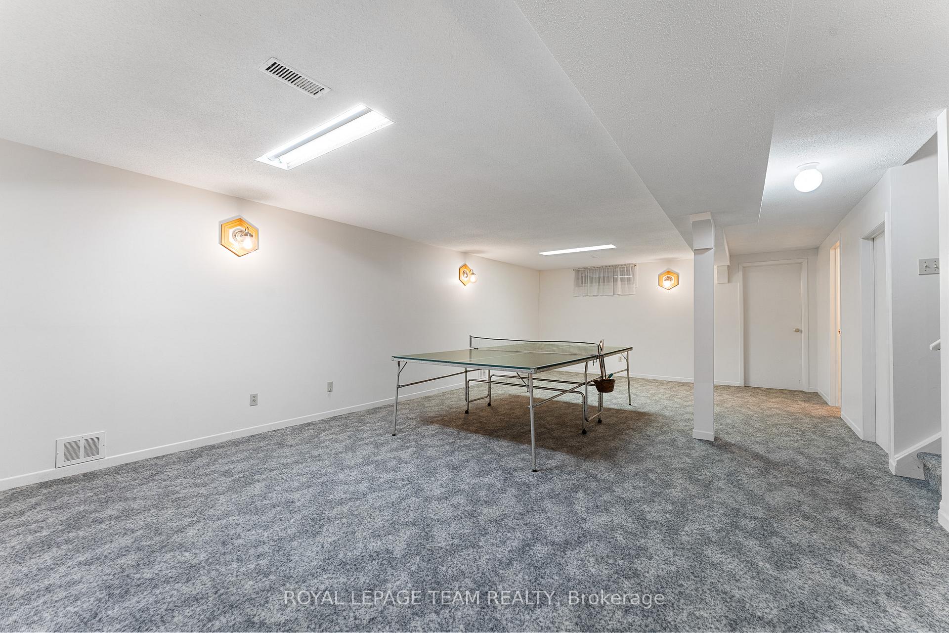 Photo 33 of 20 Huntsman Crescent, Ottawa, Kanata - Bridlewood — HOMEH