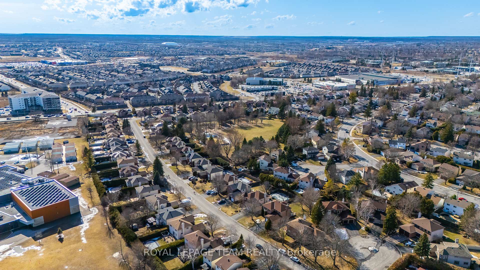 Photo 39 of 20 Huntsman Crescent, Ottawa, Kanata - Bridlewood — HOMEH