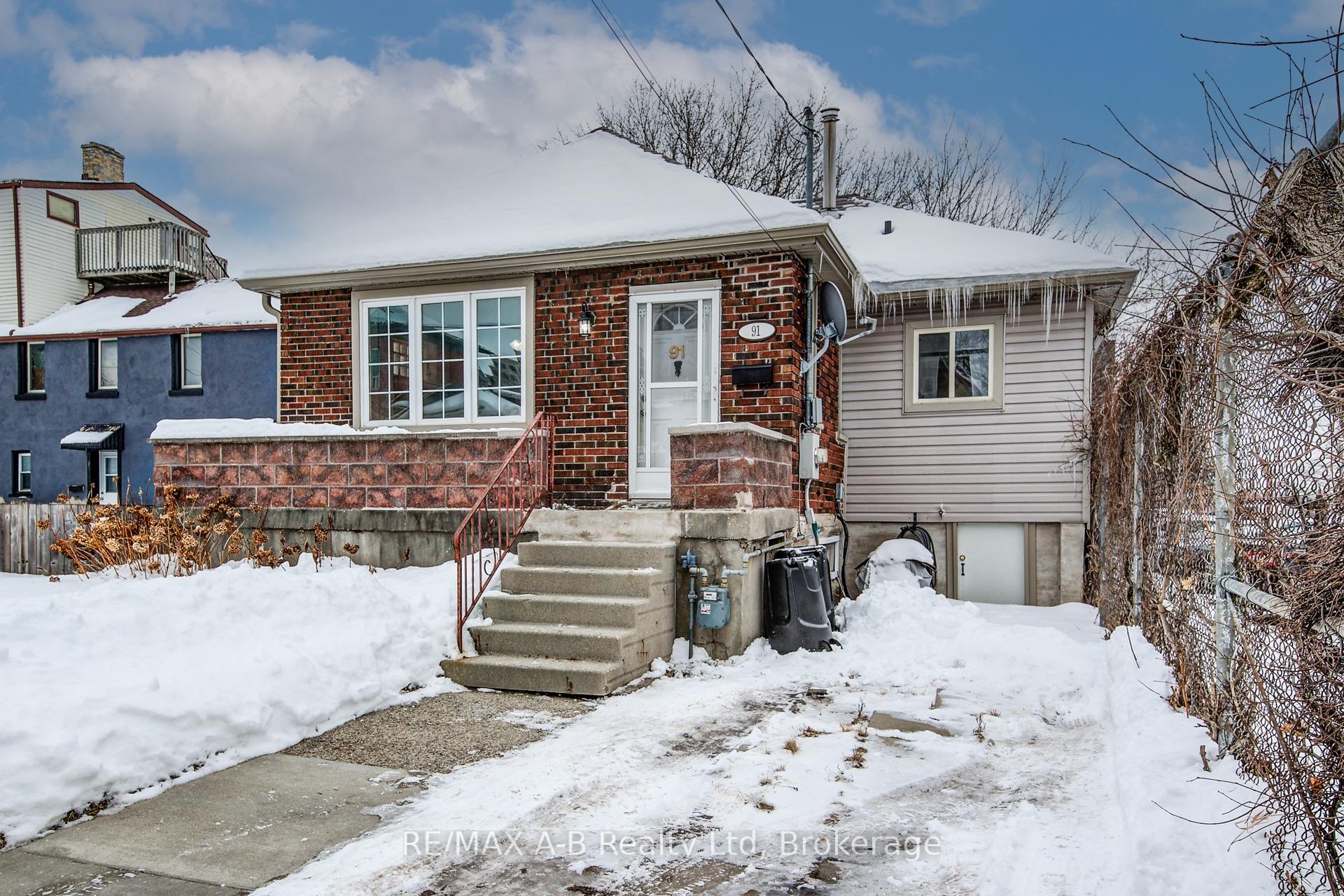Photo 2 of 91 Peter Street, Kitchener — HOMEH