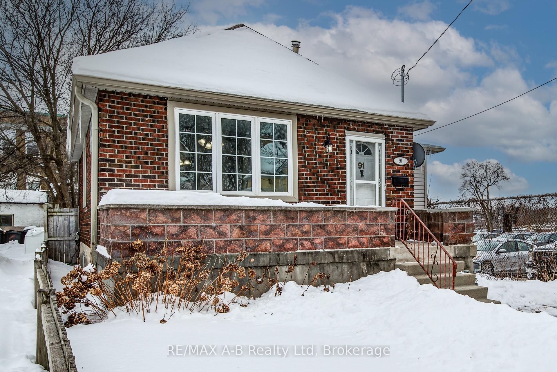 Photo 3 of 91 Peter Street, Kitchener — HOMEH