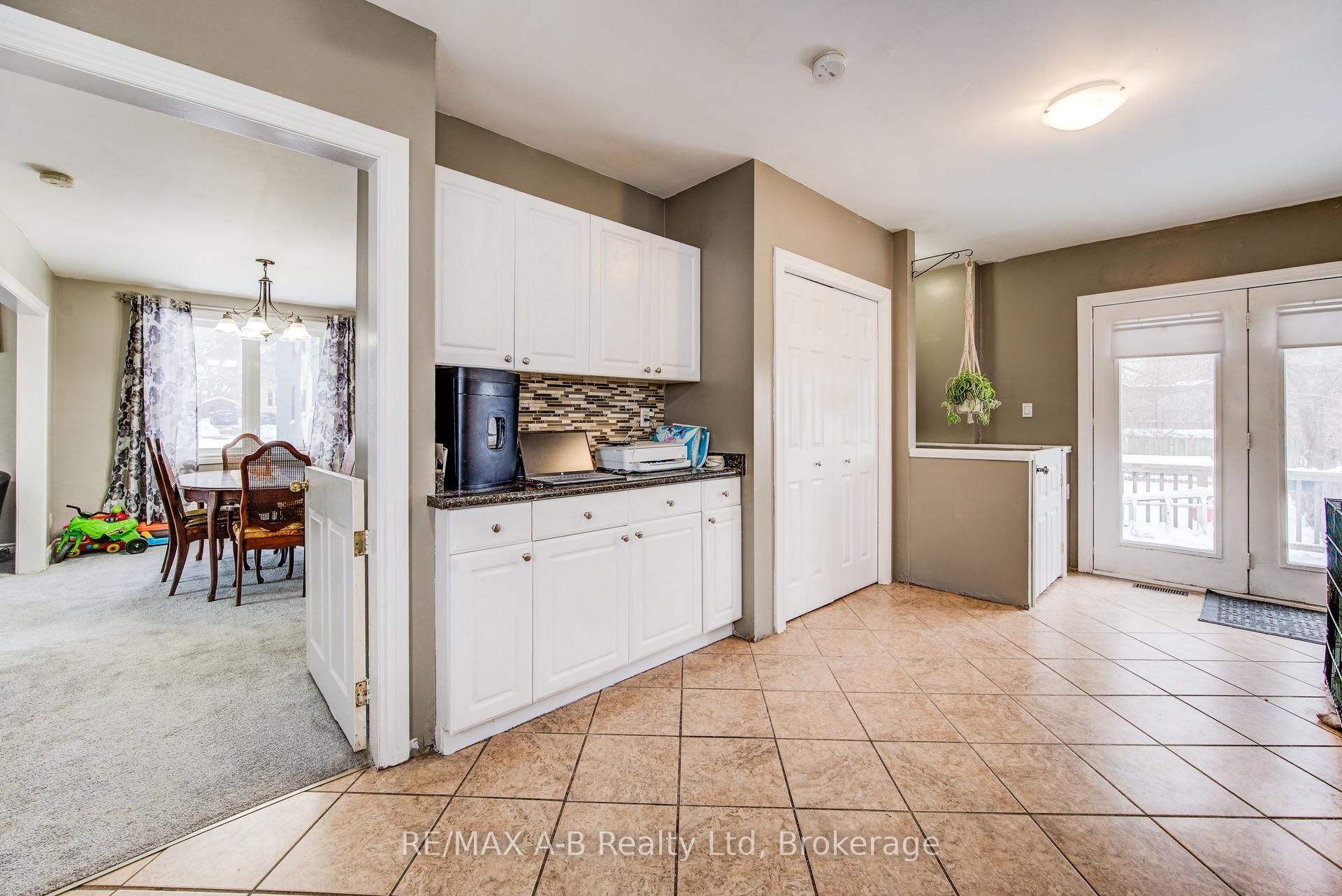 Photo 18 of 91 Peter Street, Kitchener — HOMEH
