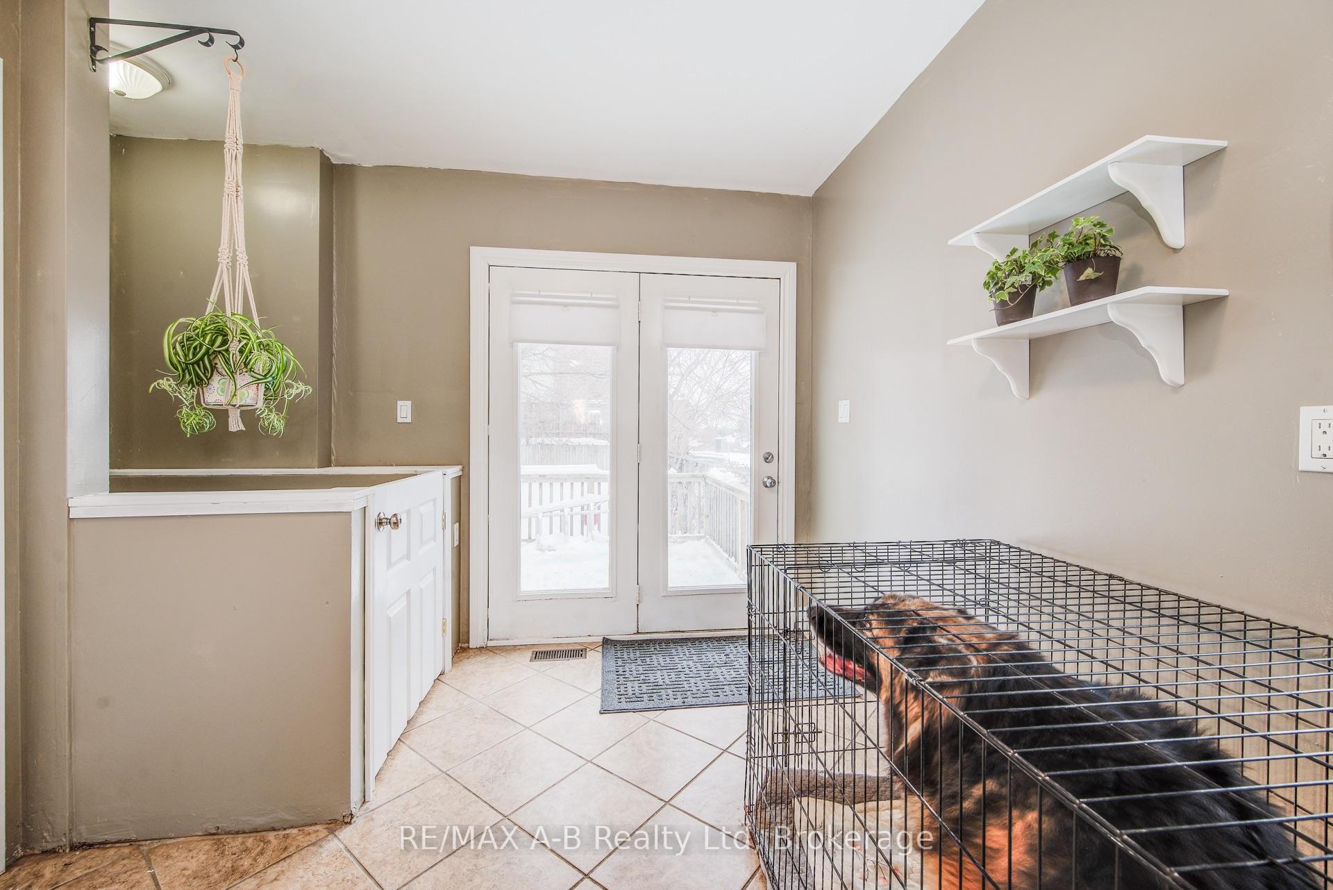 Photo 19 of 91 Peter Street, Kitchener — HOMEH