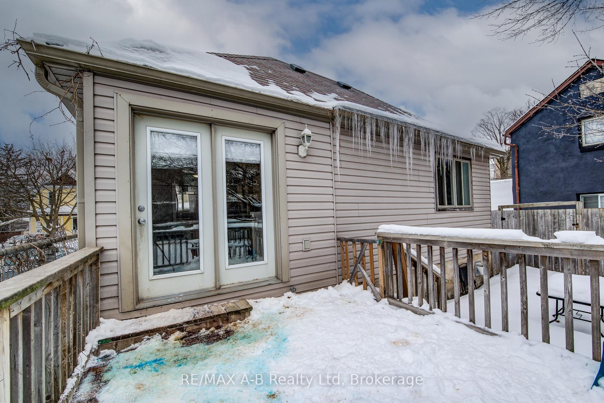 Photo 31 of 91 Peter Street, Kitchener — HOMEH