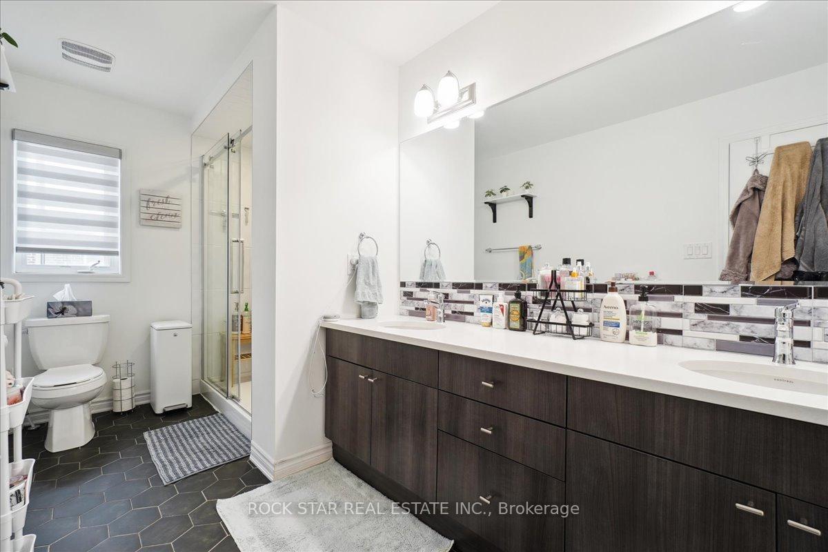 Photo 15 of 1560 Moira Crescent, Milton, Bowes — HOMEH