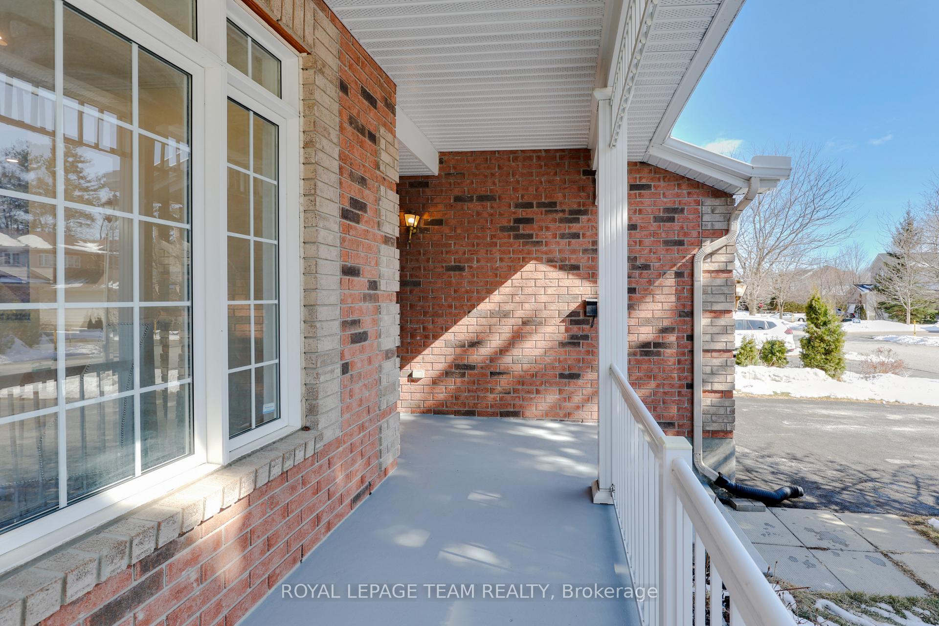 Photo 3 of 12 Keno Way, Ottawa, Kanata - Kanata Lakes/Heritage Hills — HOMEH