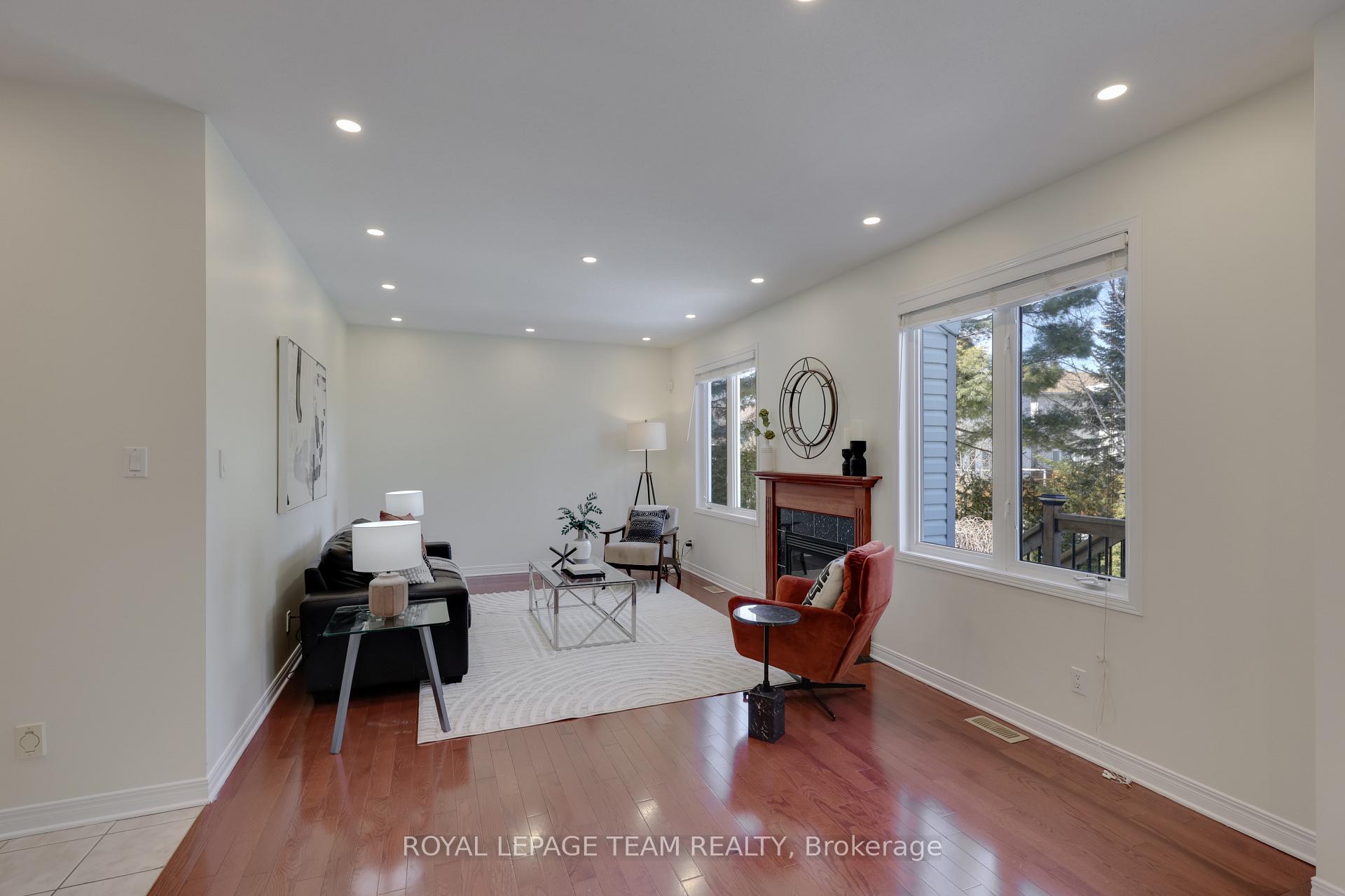 Photo 15 of 12 Keno Way, Ottawa, Kanata - Kanata Lakes/Heritage Hills — HOMEH
