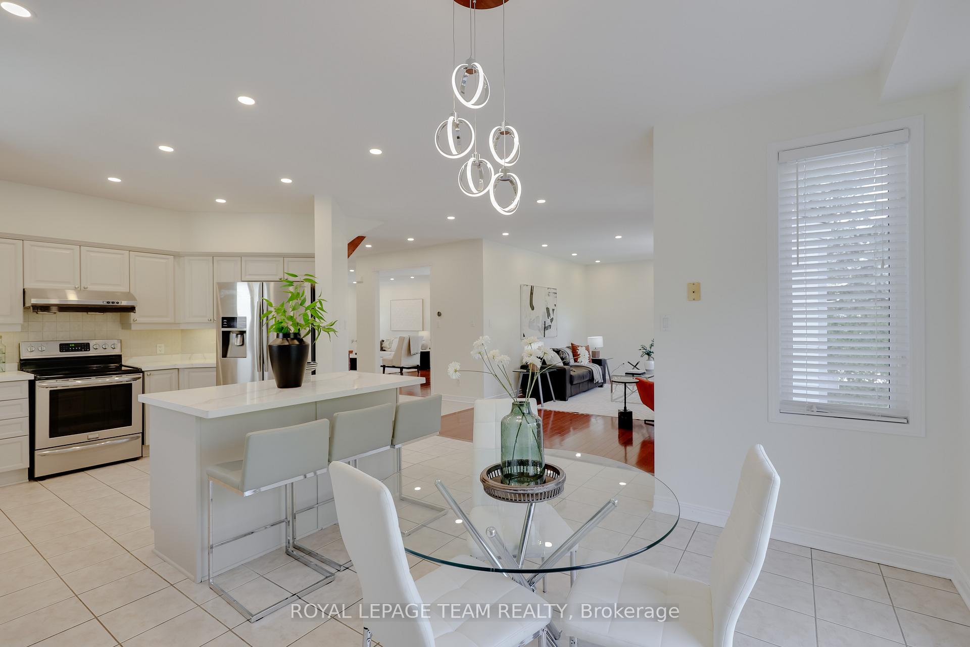 Photo 21 of 12 Keno Way, Ottawa, Kanata - Kanata Lakes/Heritage Hills — HOMEH