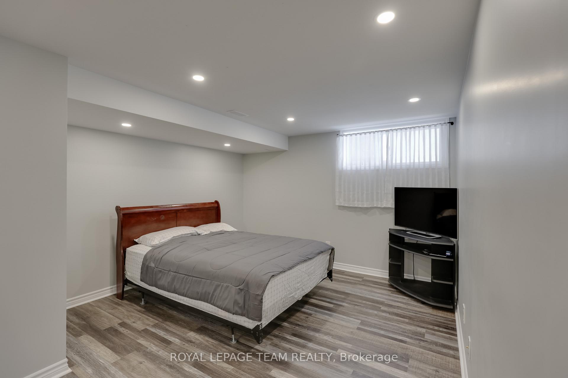 Photo 35 of 12 Keno Way, Ottawa, Kanata - Kanata Lakes/Heritage Hills — HOMEH