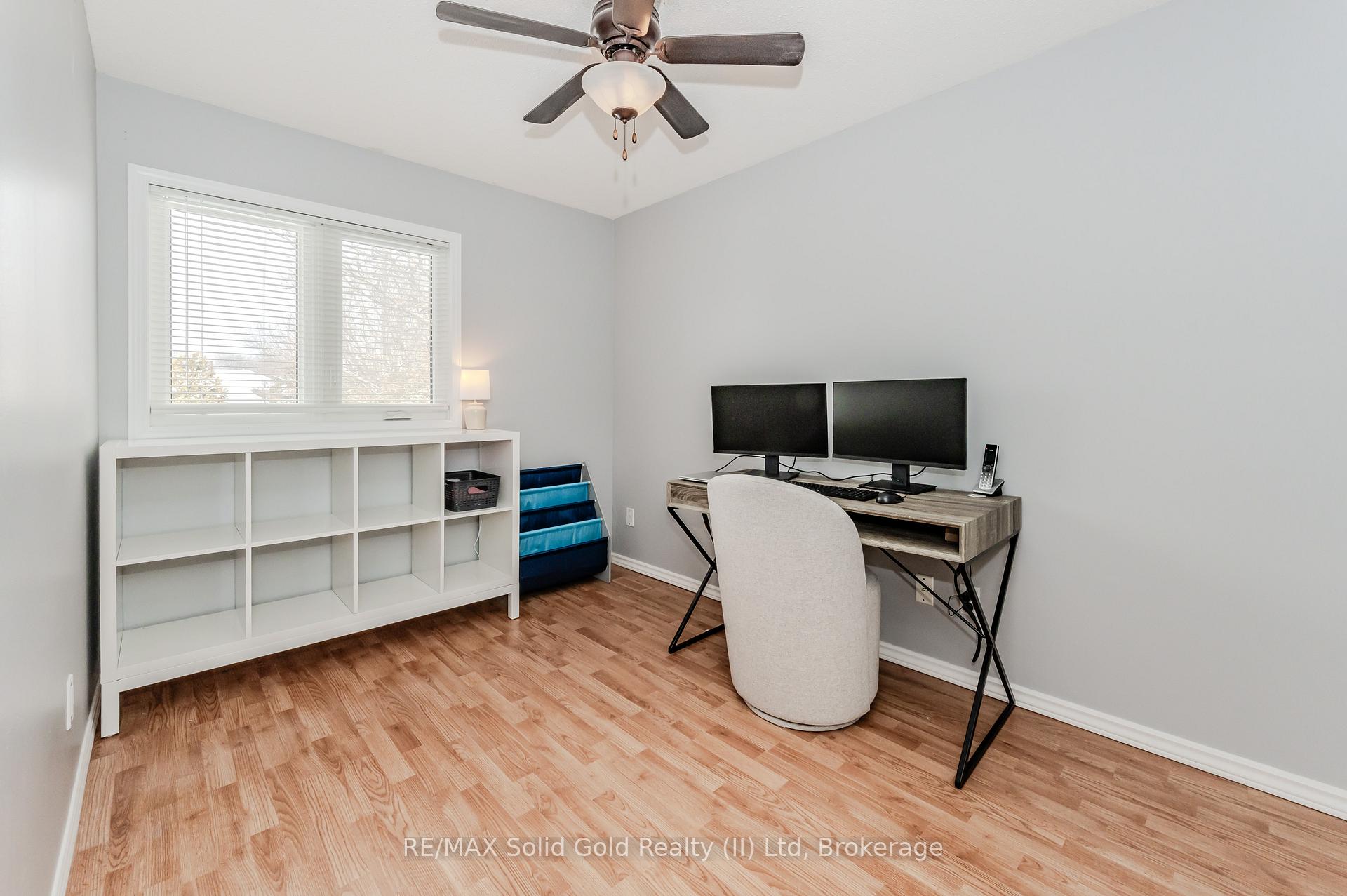 Photo 20 of 74 Rolling Meadows Drive, Kitchener — HOMEH