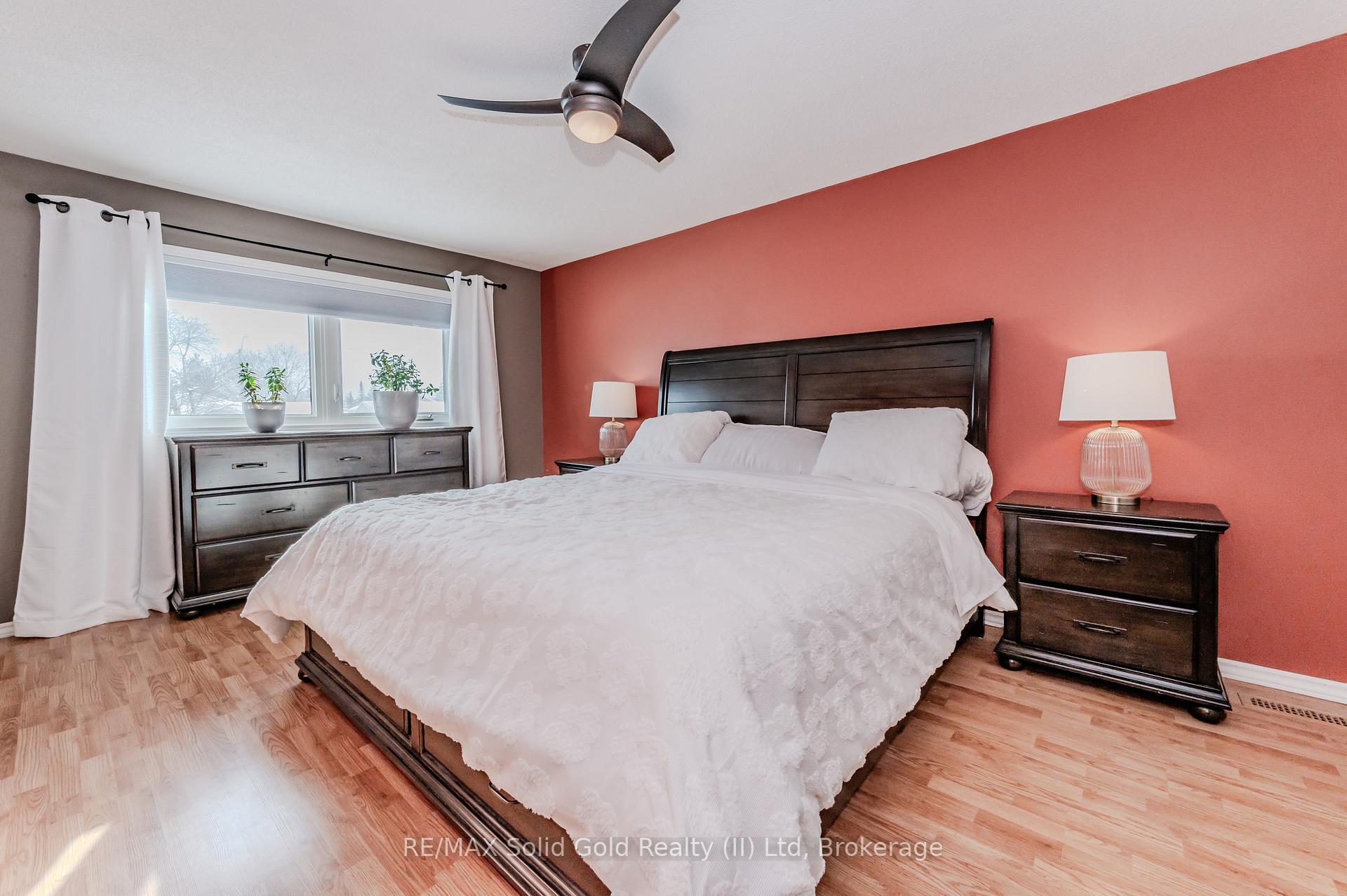 Photo 23 of 74 Rolling Meadows Drive, Kitchener — HOMEH