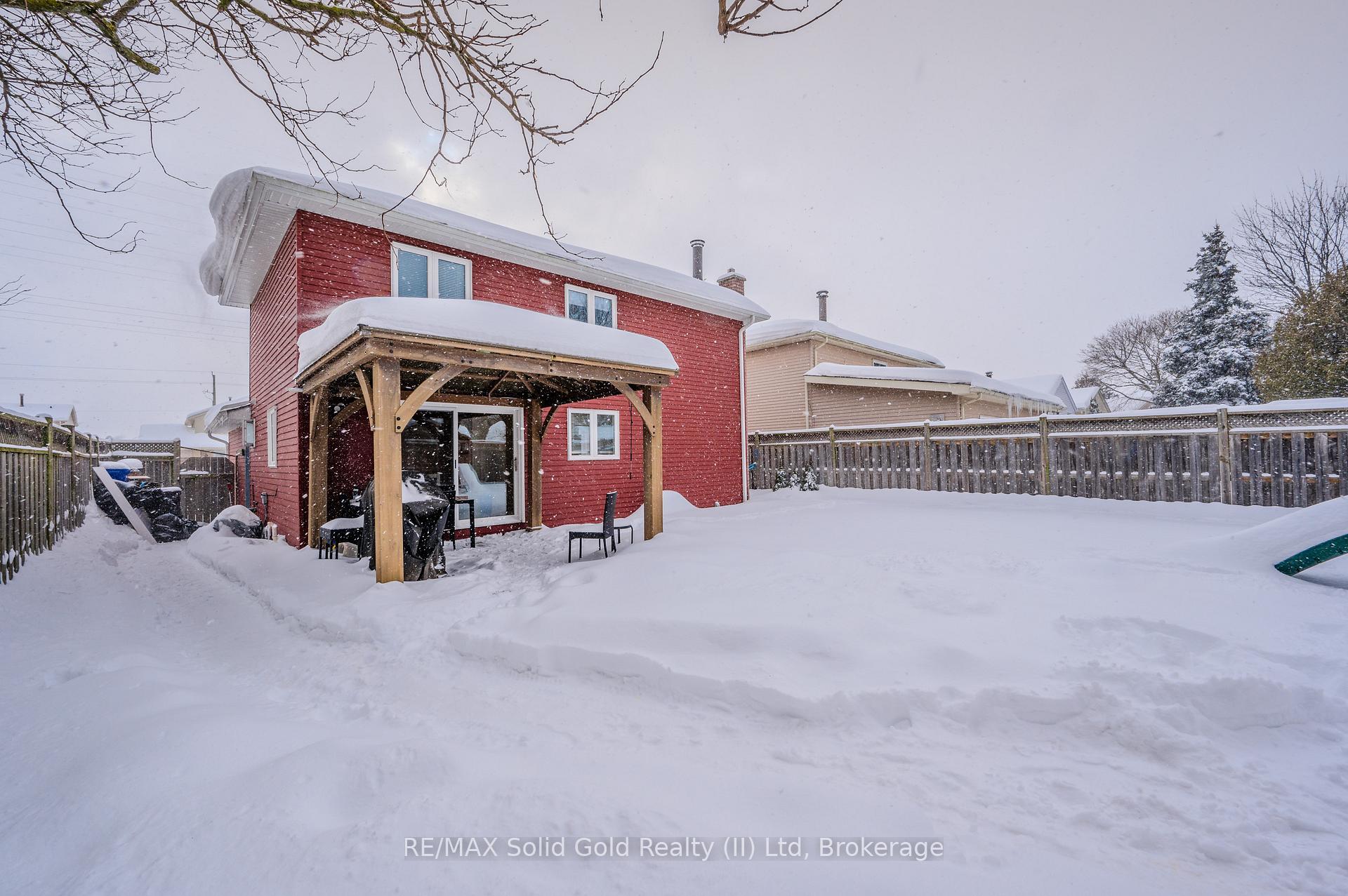 Photo 33 of 74 Rolling Meadows Drive, Kitchener — HOMEH