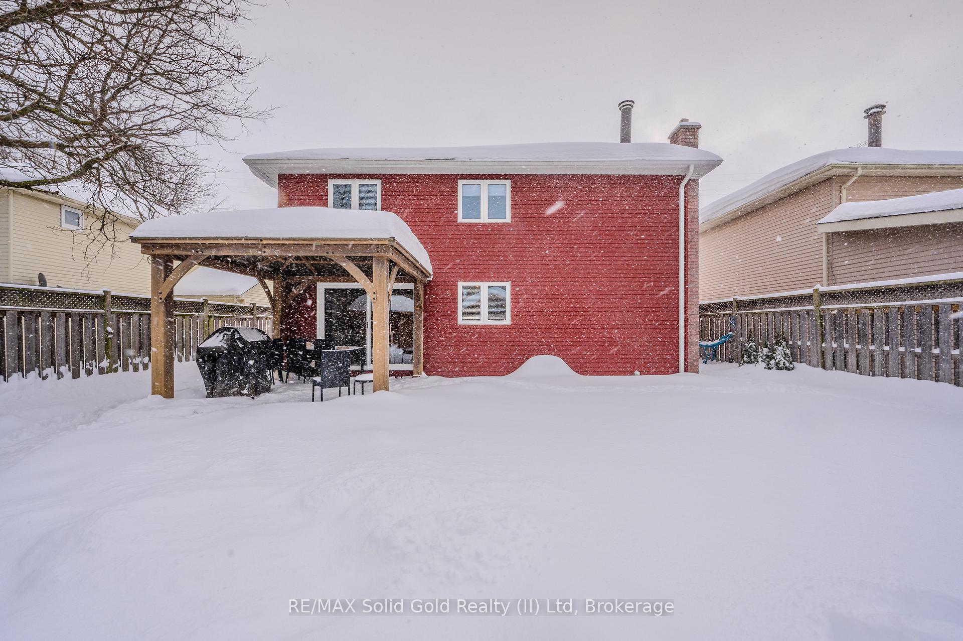 Photo 34 of 74 Rolling Meadows Drive, Kitchener — HOMEH