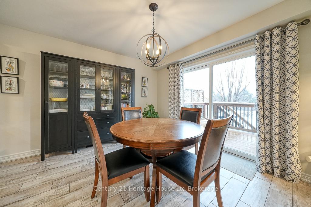 Photo 9 of 703 Robert Ferrie Drive, Kitchener — HOMEH