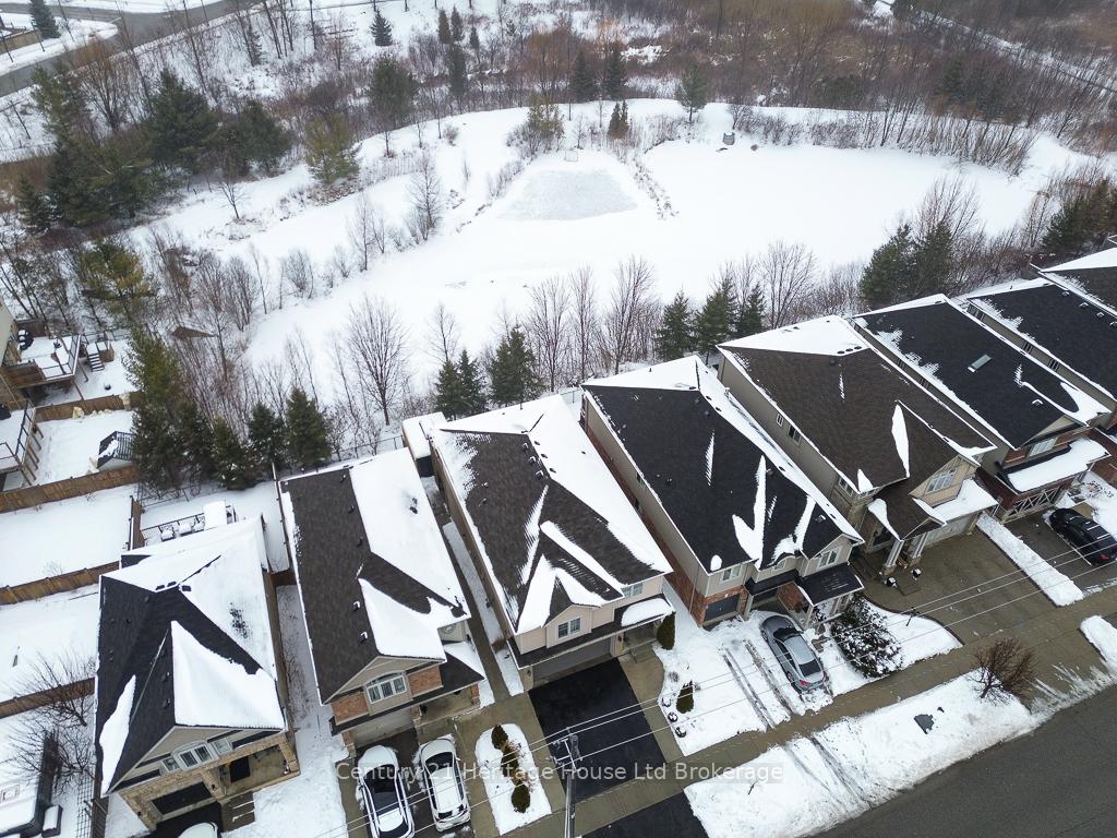 Photo 46 of 703 Robert Ferrie Drive, Kitchener — HOMEH
