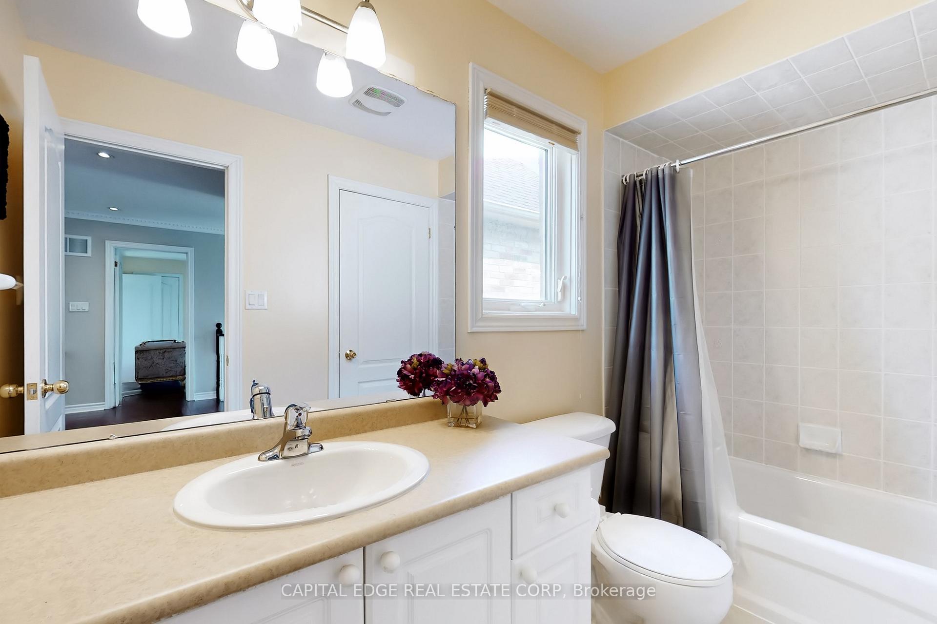 Photo 21 of 30 Swan Park Road, Markham, Greensborough — HOMEH