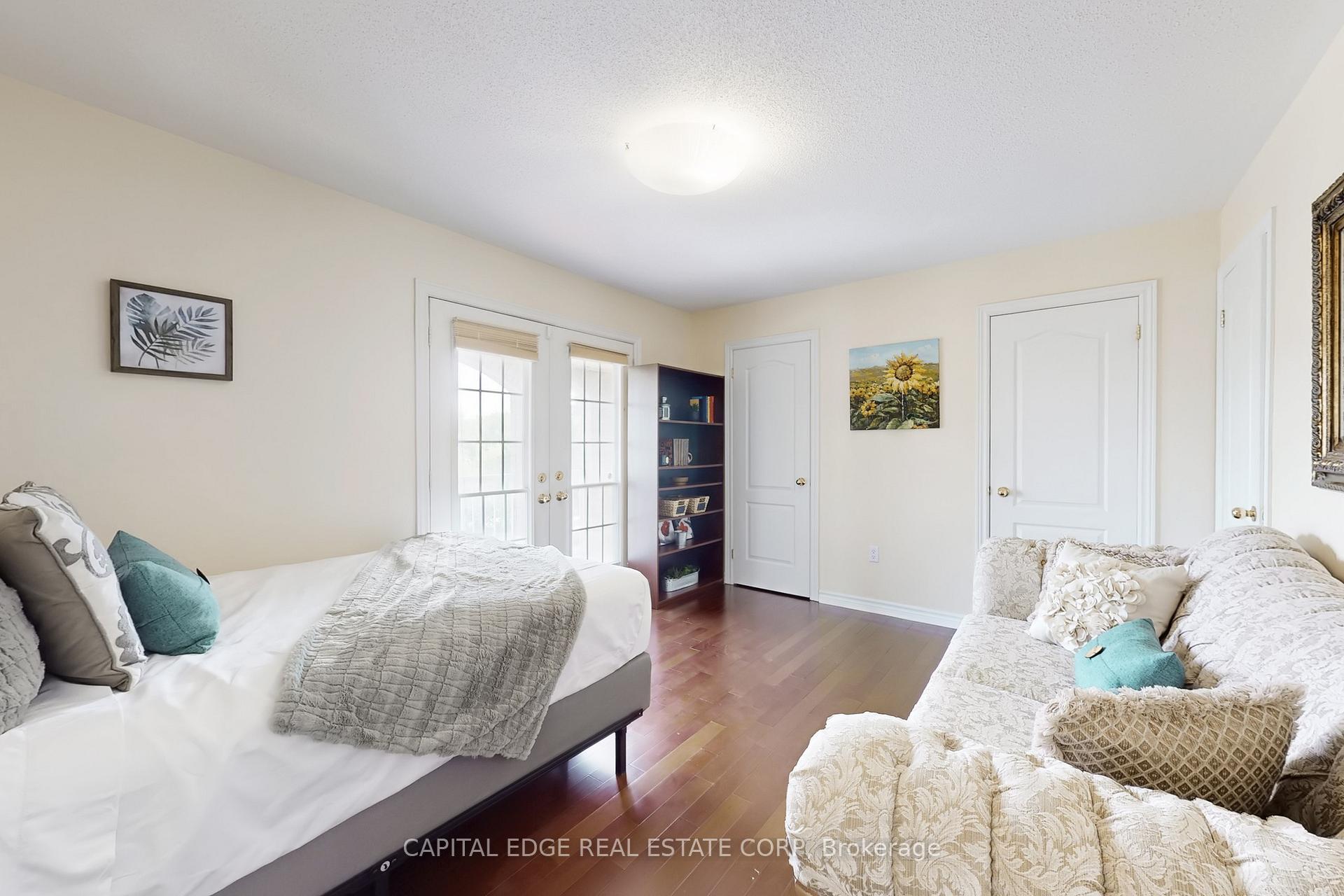 Photo 23 of 30 Swan Park Road, Markham, Greensborough — HOMEH