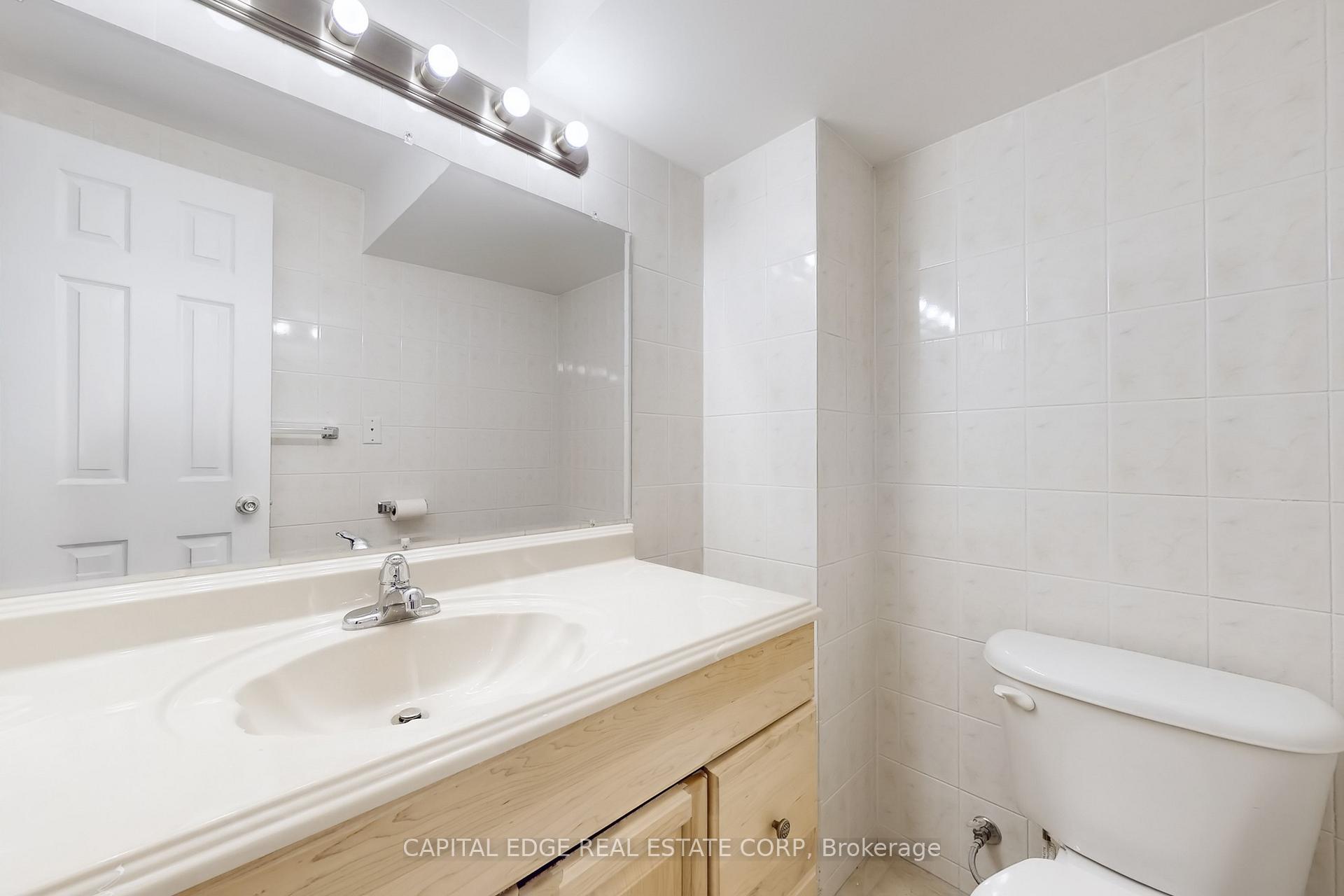 Photo 29 of 30 Swan Park Road, Markham, Greensborough — HOMEH