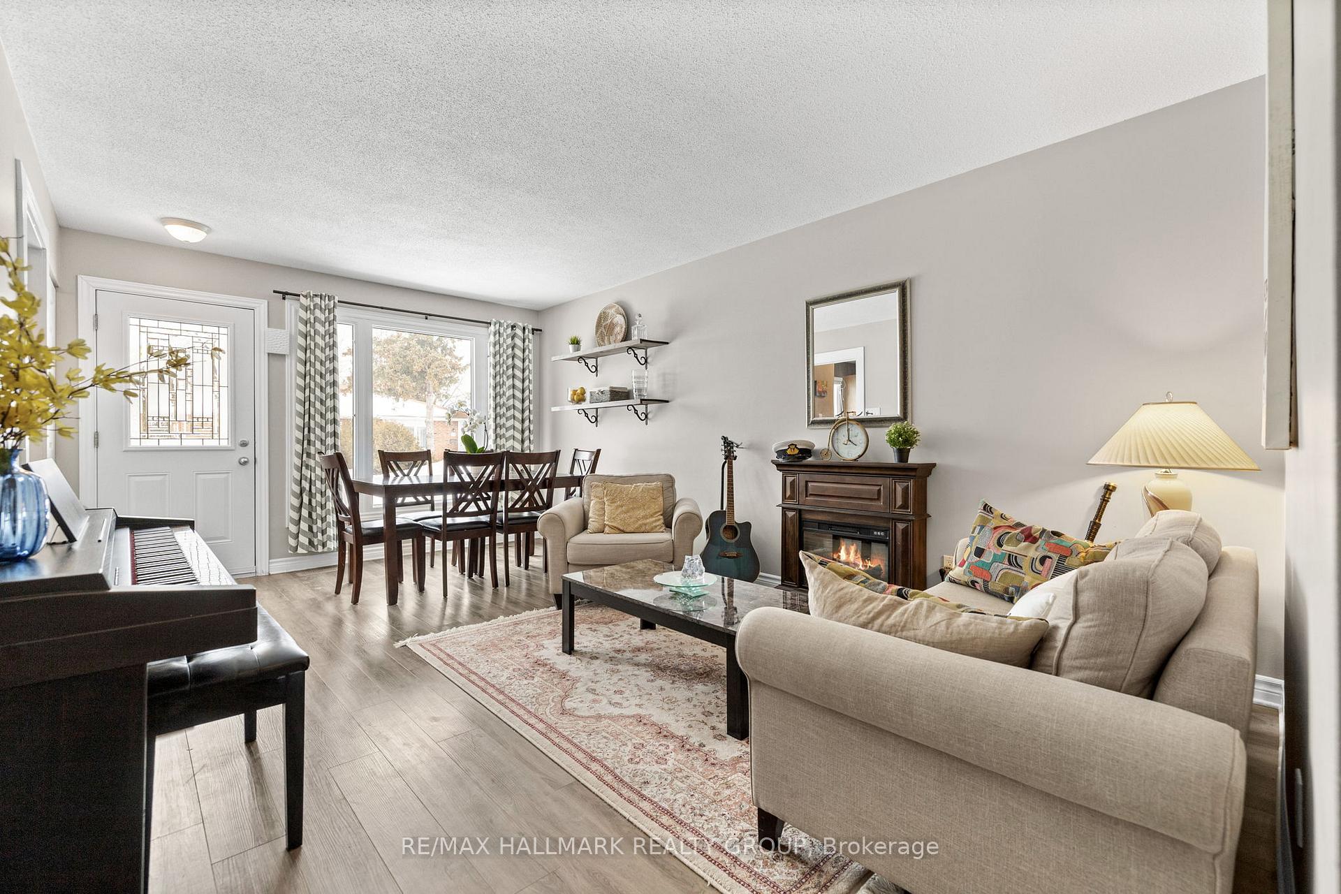 Photo 2 of 40 Morton Drive, Ottawa, Kanata - Glencairn/Hazeldean — HOMEH