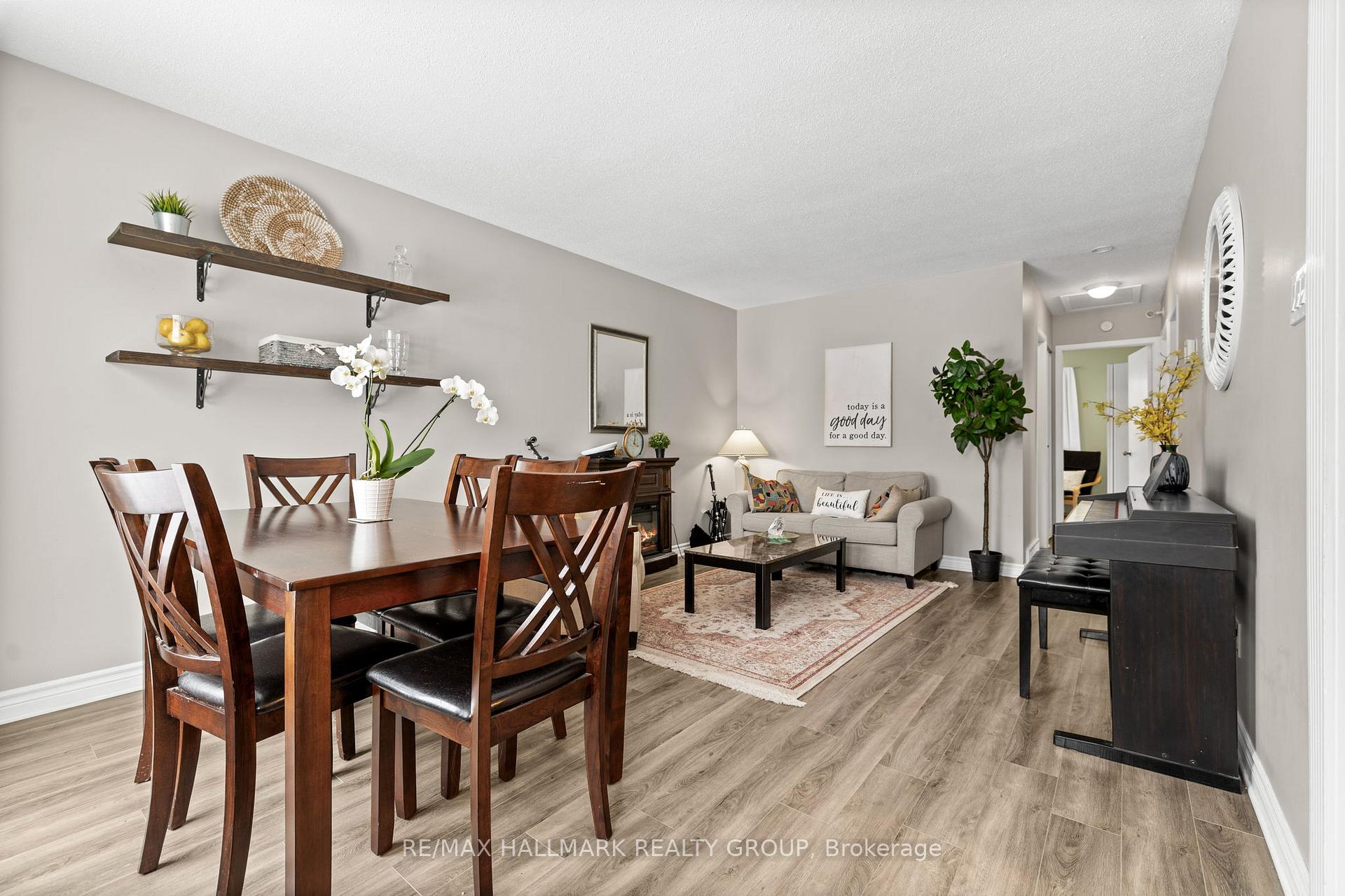 Photo 4 of 40 Morton Drive, Ottawa, Kanata - Glencairn/Hazeldean — HOMEH