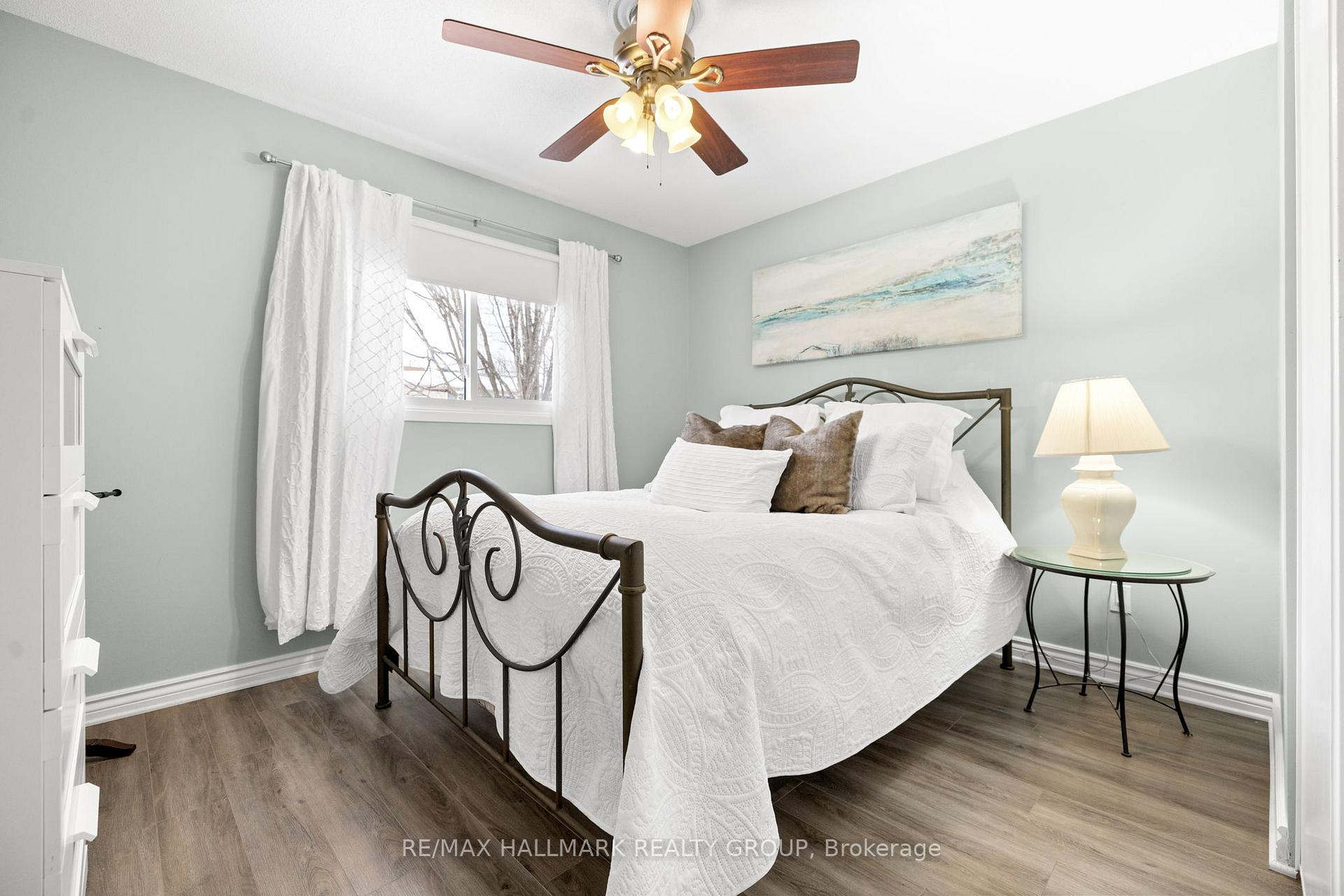 Photo 14 of 40 Morton Drive, Ottawa, Kanata - Glencairn/Hazeldean — HOMEH